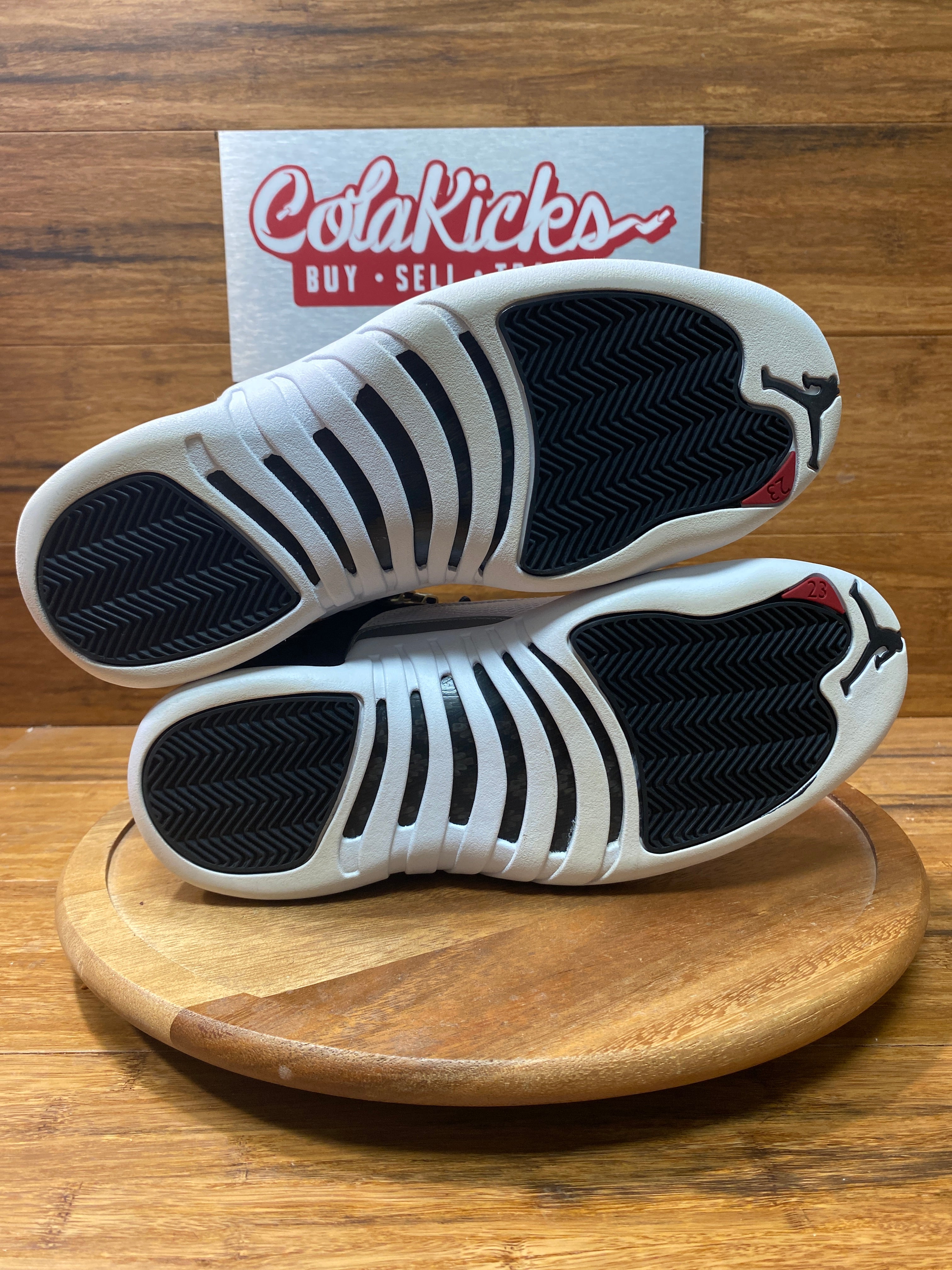 Jordan 12 Retro Playoffs (2022)