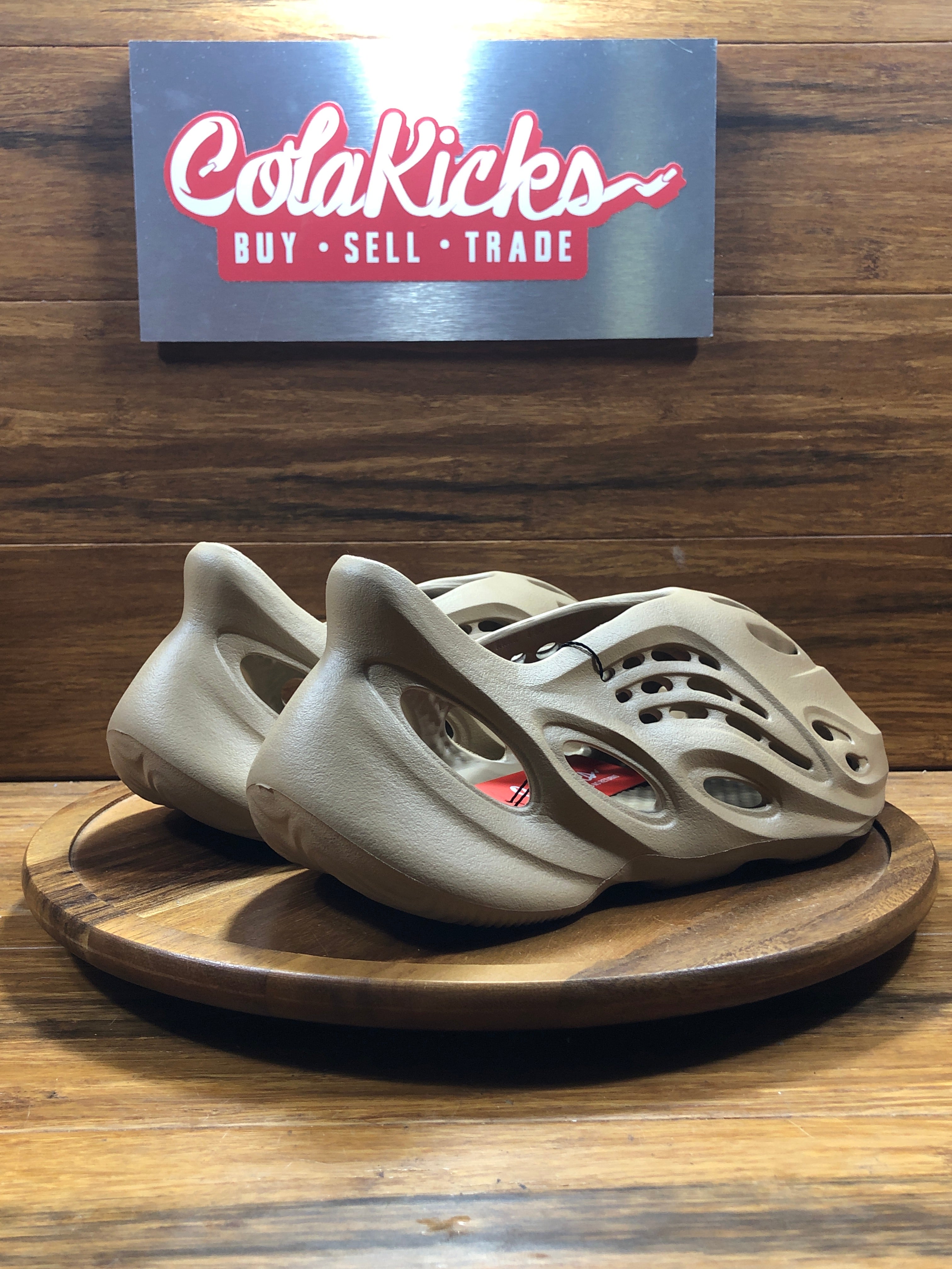 adidas Yeezy Foam RNR Stone Taupe