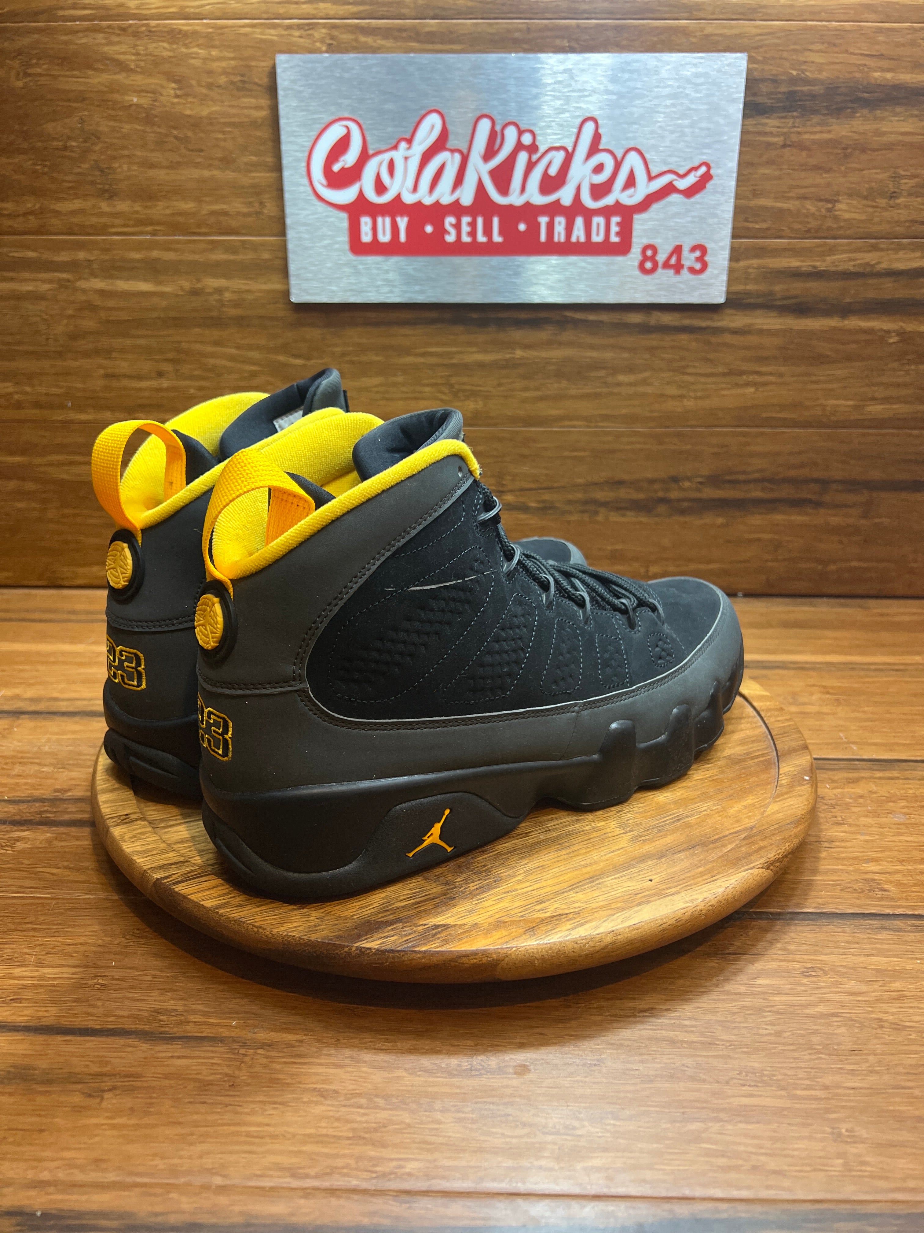 Jordan 9 Retro Dark Charcoal University Gold