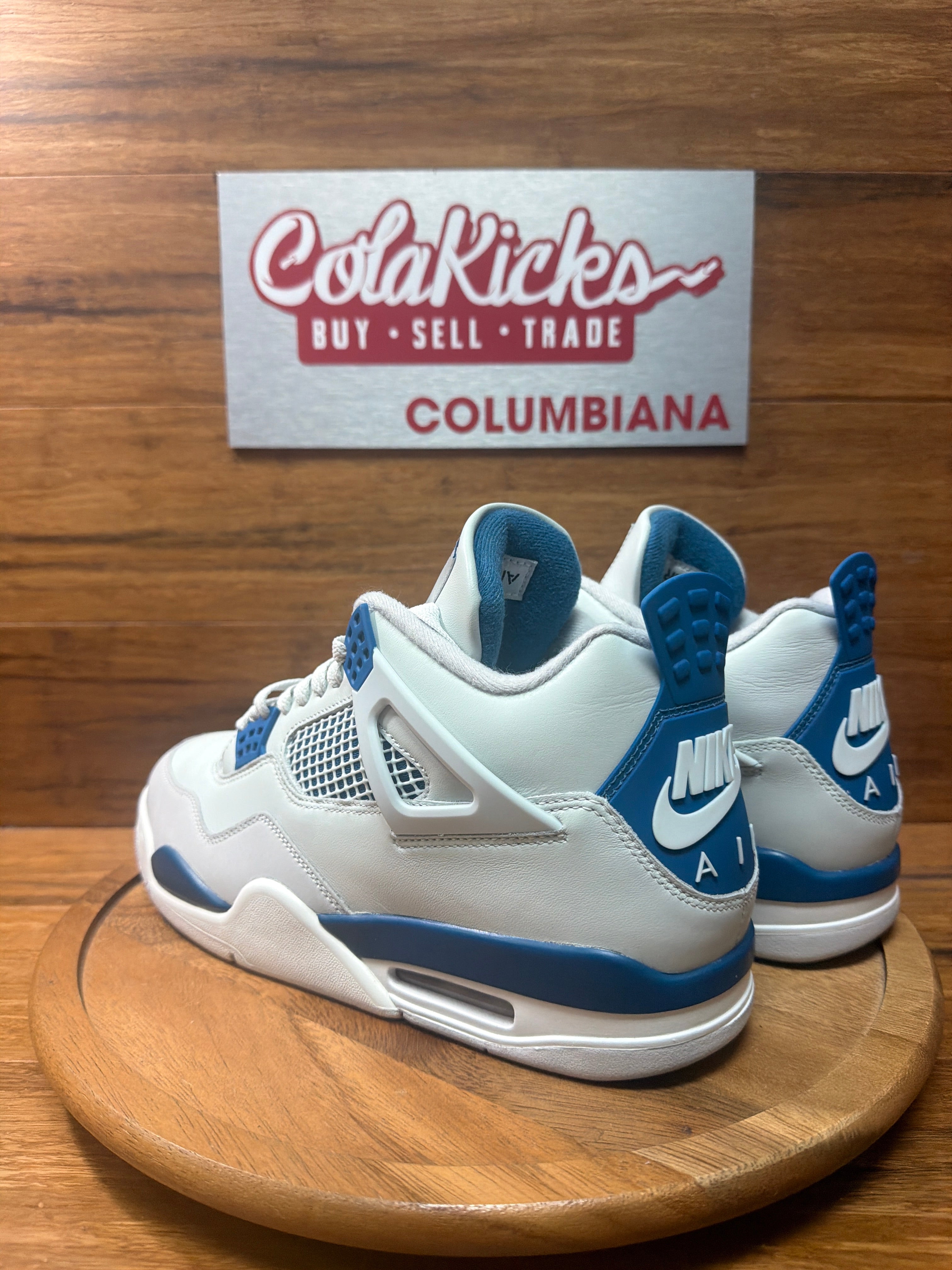 Jordan 4 Retro Military Blue (2024)