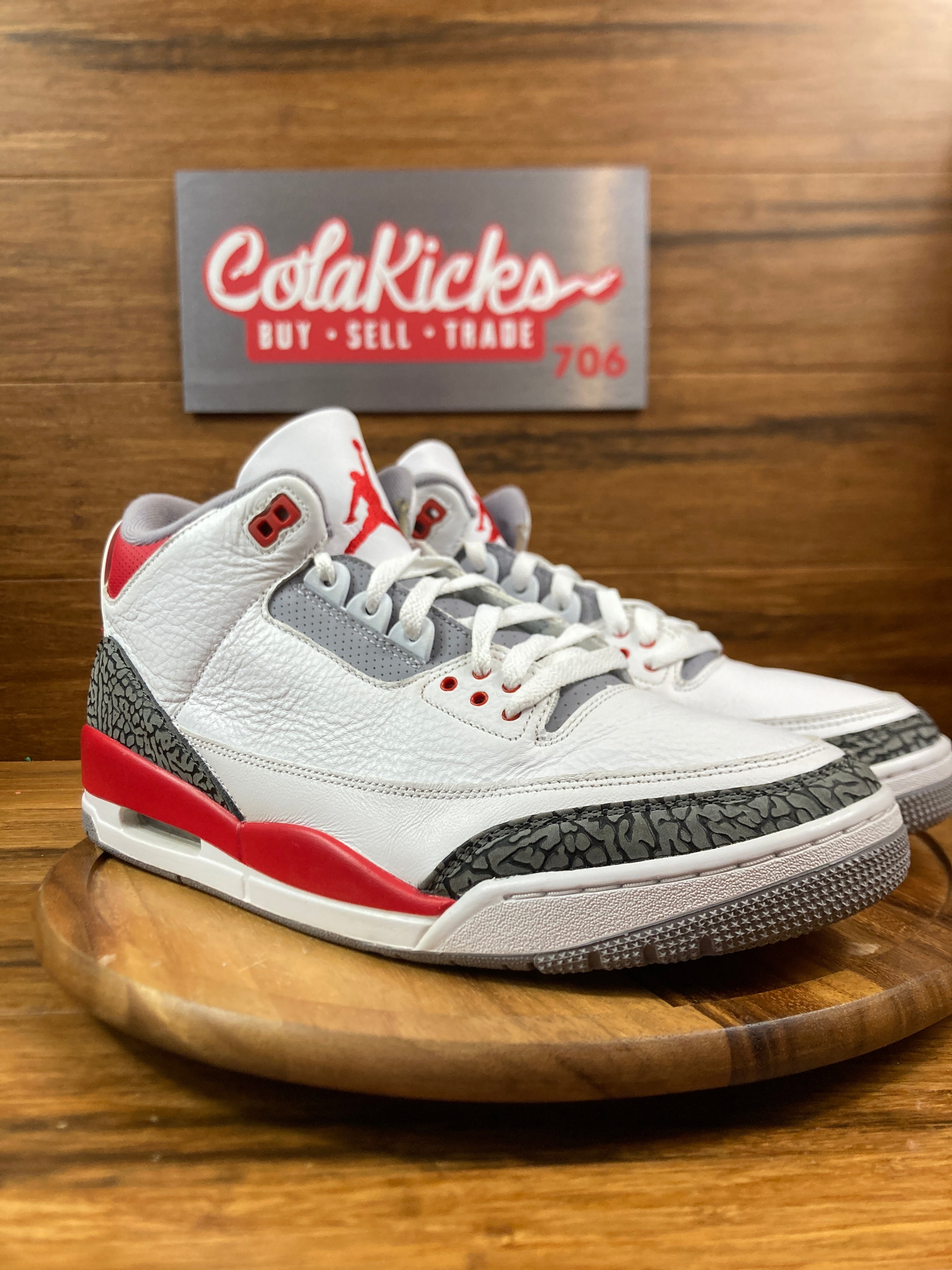 Jordan 3 Retro Fire Red (2022)
