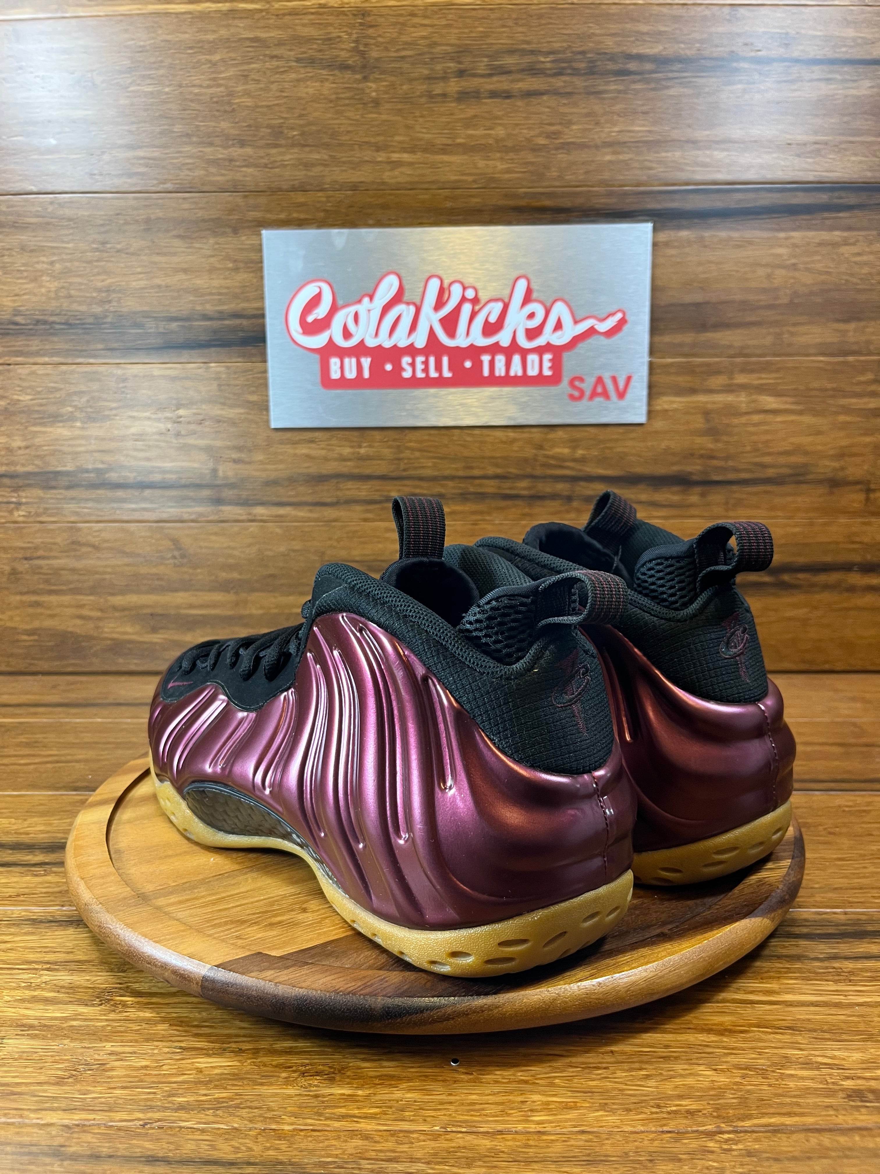 Nike Air Foamposite One Maroon