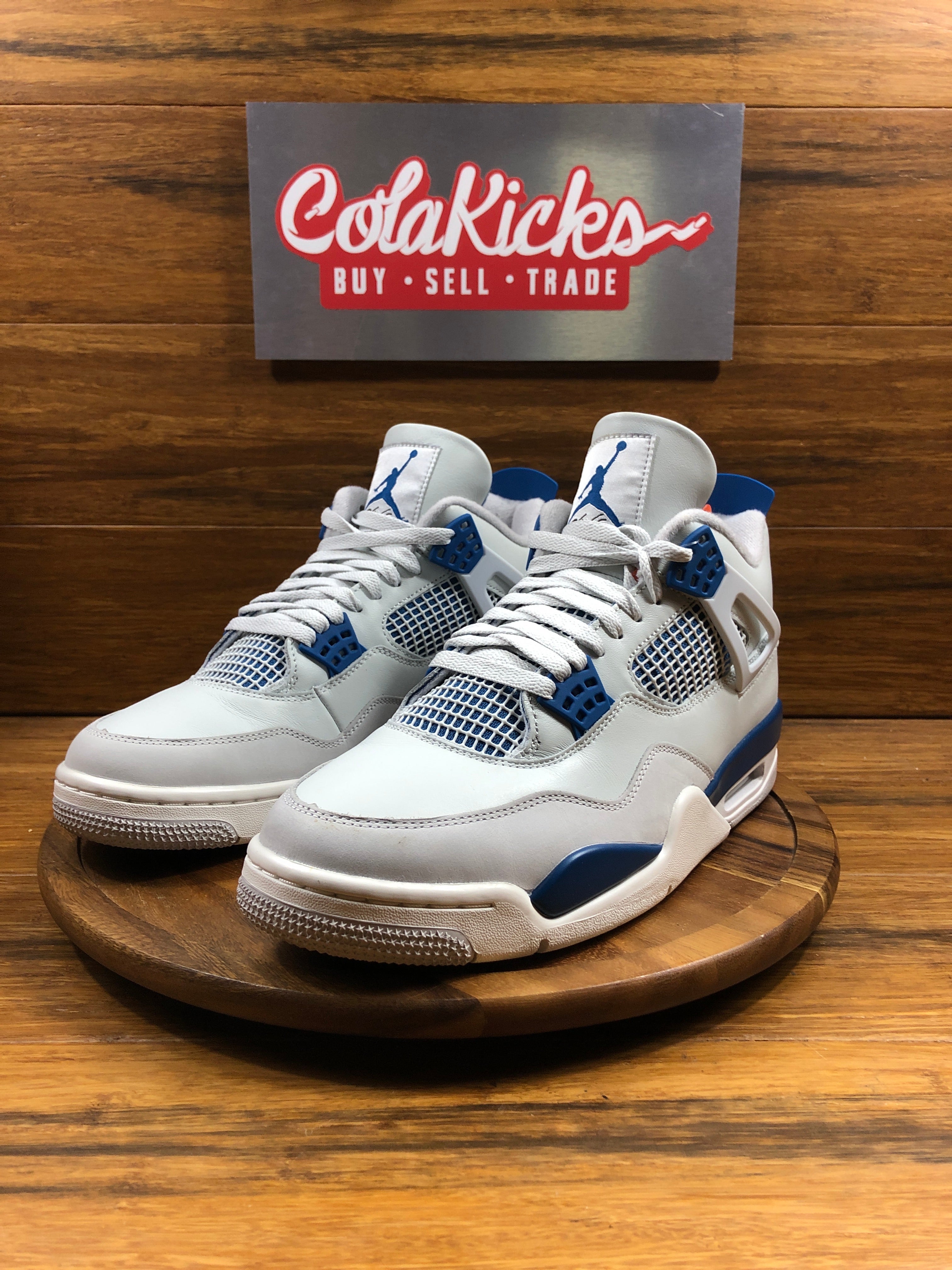Jordan 4 Retro Military Blue (2024)