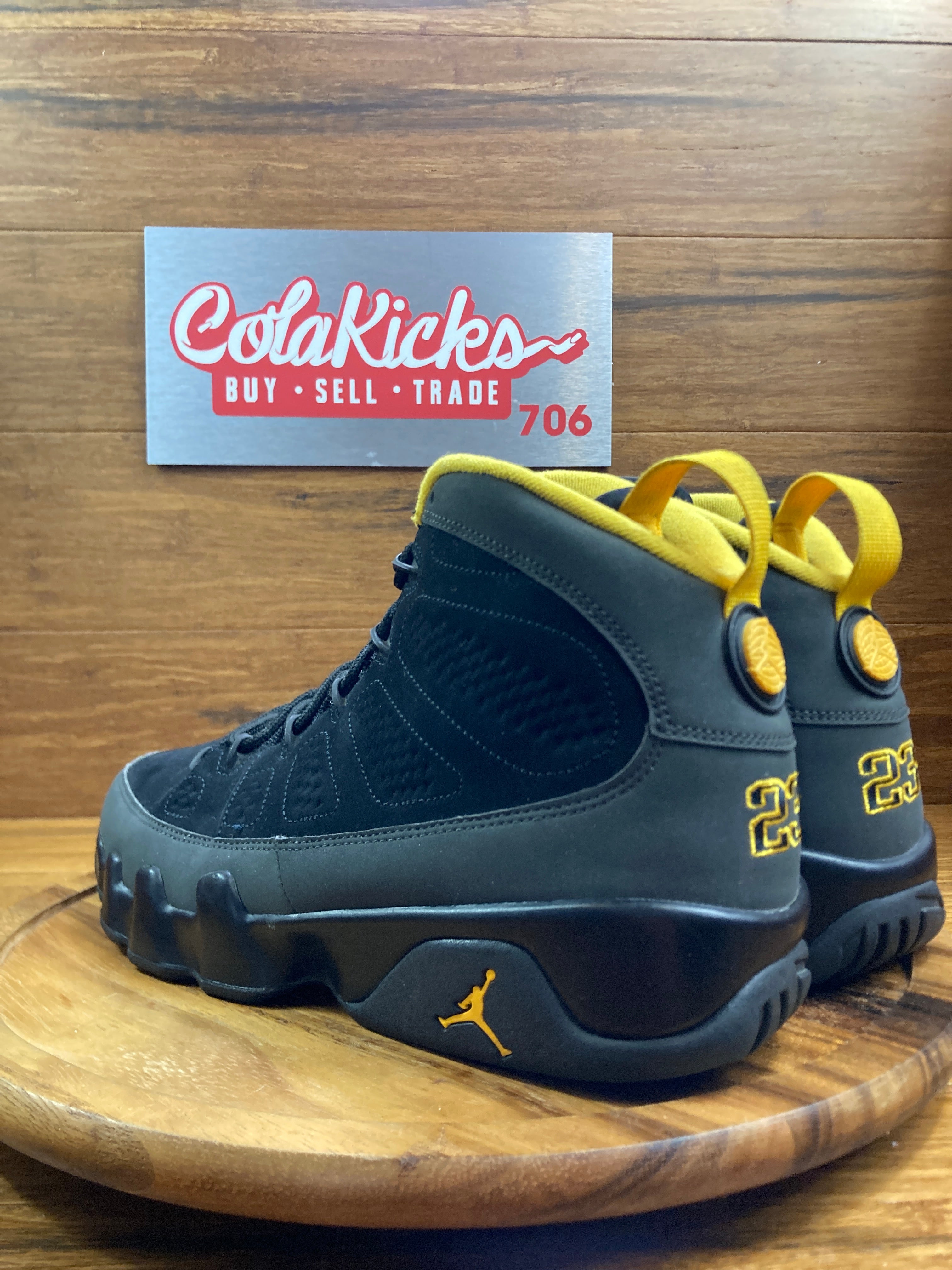 Jordan 9 Retro Dark Charcoal University Gold