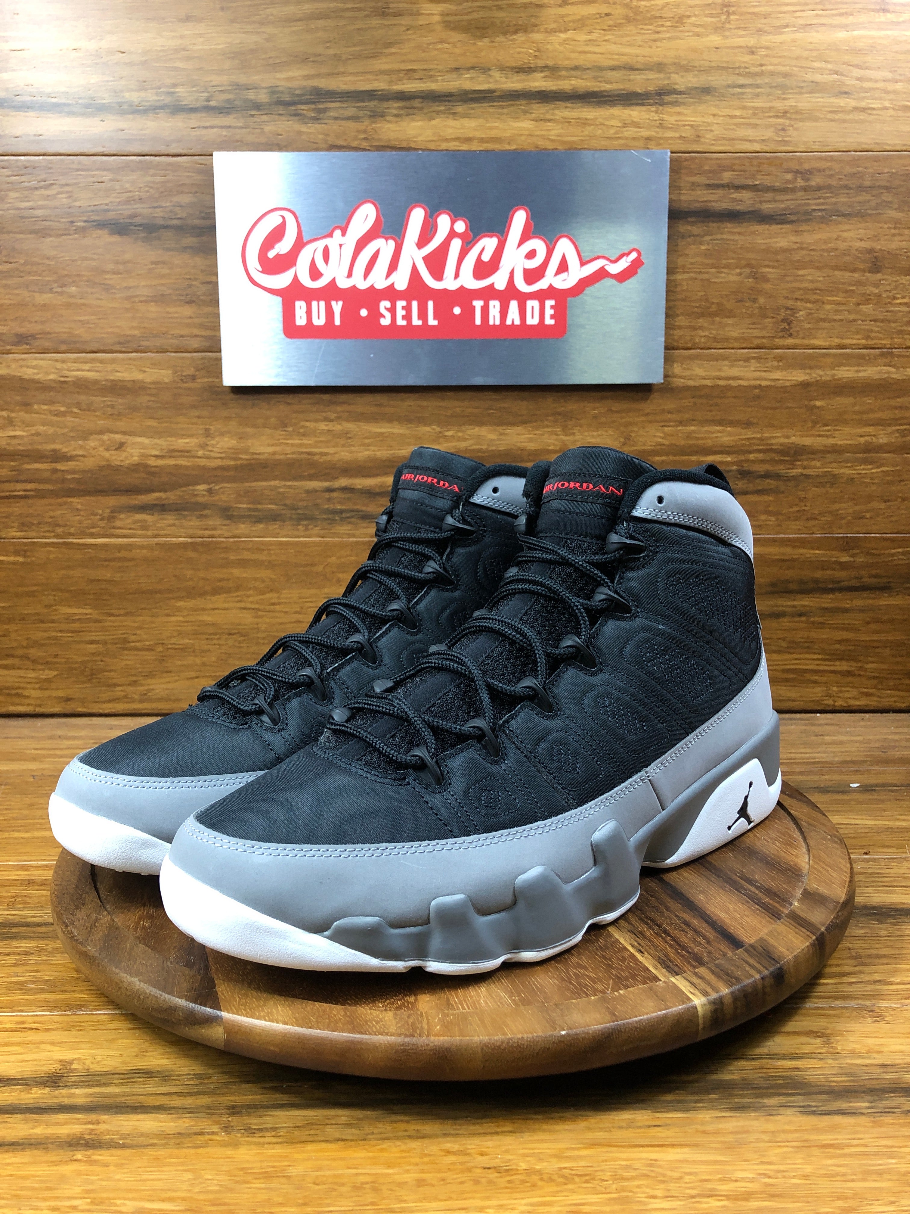 Jordan 9 Retro Particle Grey