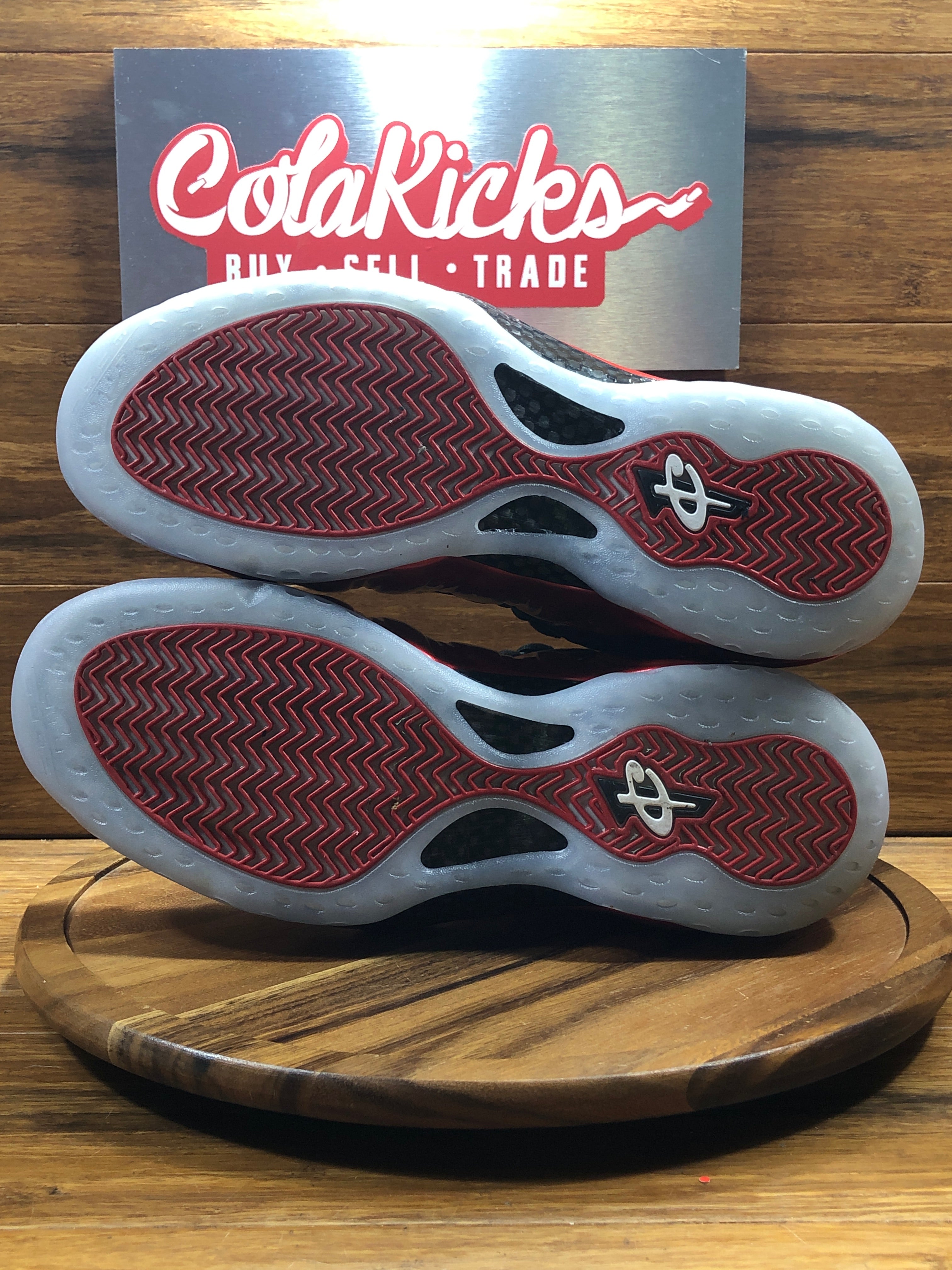 Nike Air Foamposite One Metallic Red (2023)