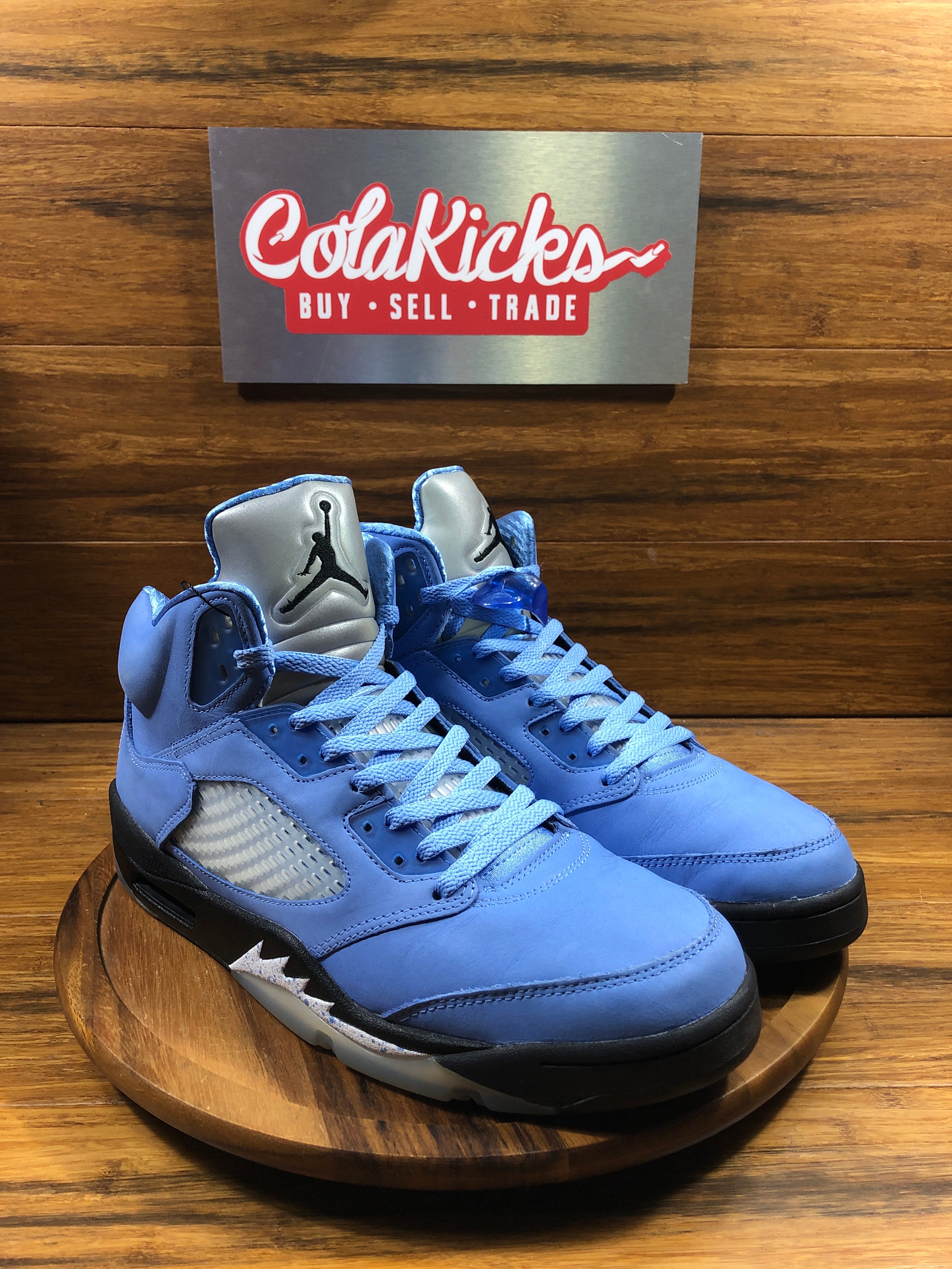 Jordan 5 Retro UNC University Blue