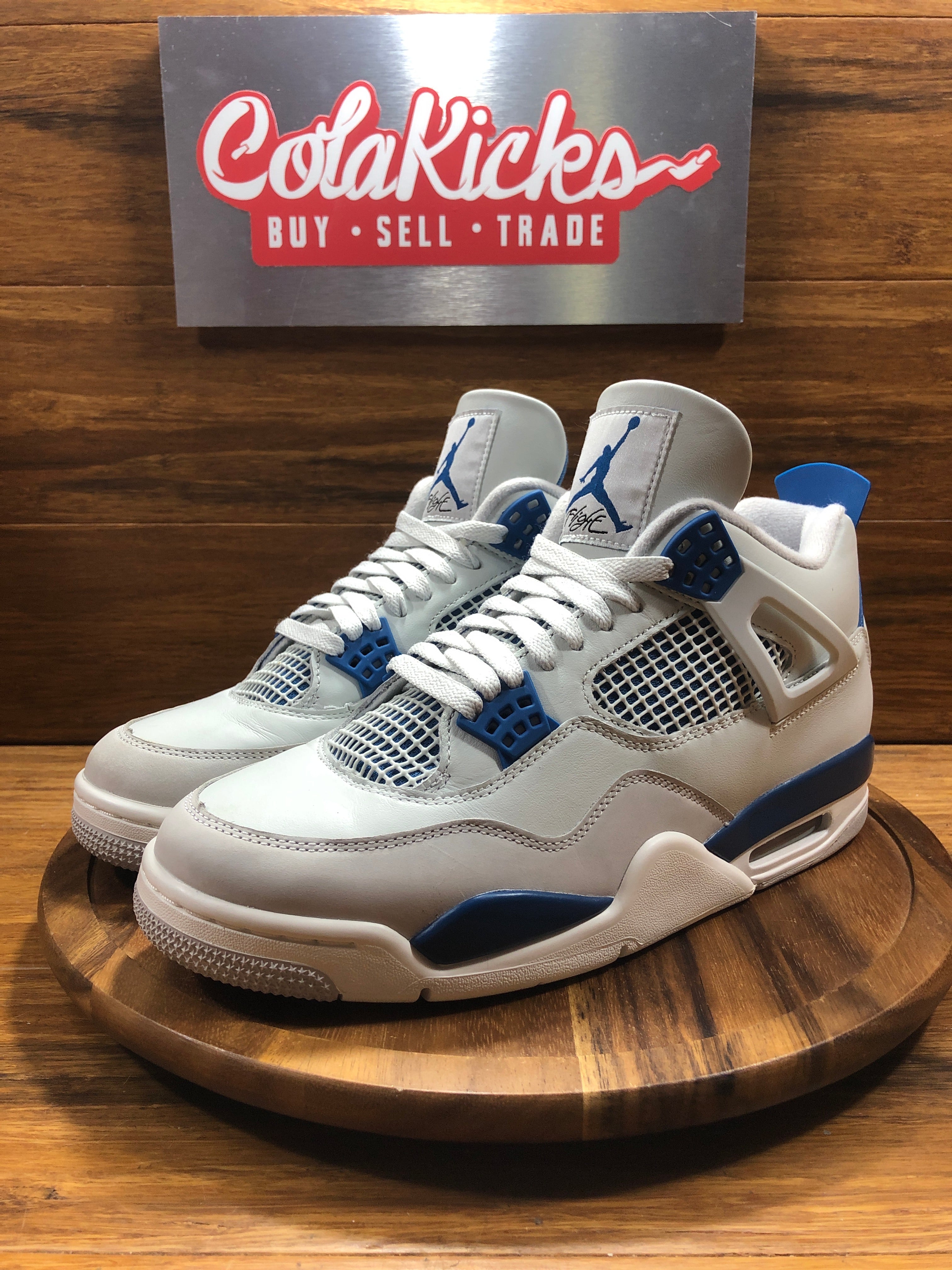 Jordan 4 Retro Military Blue (2024)