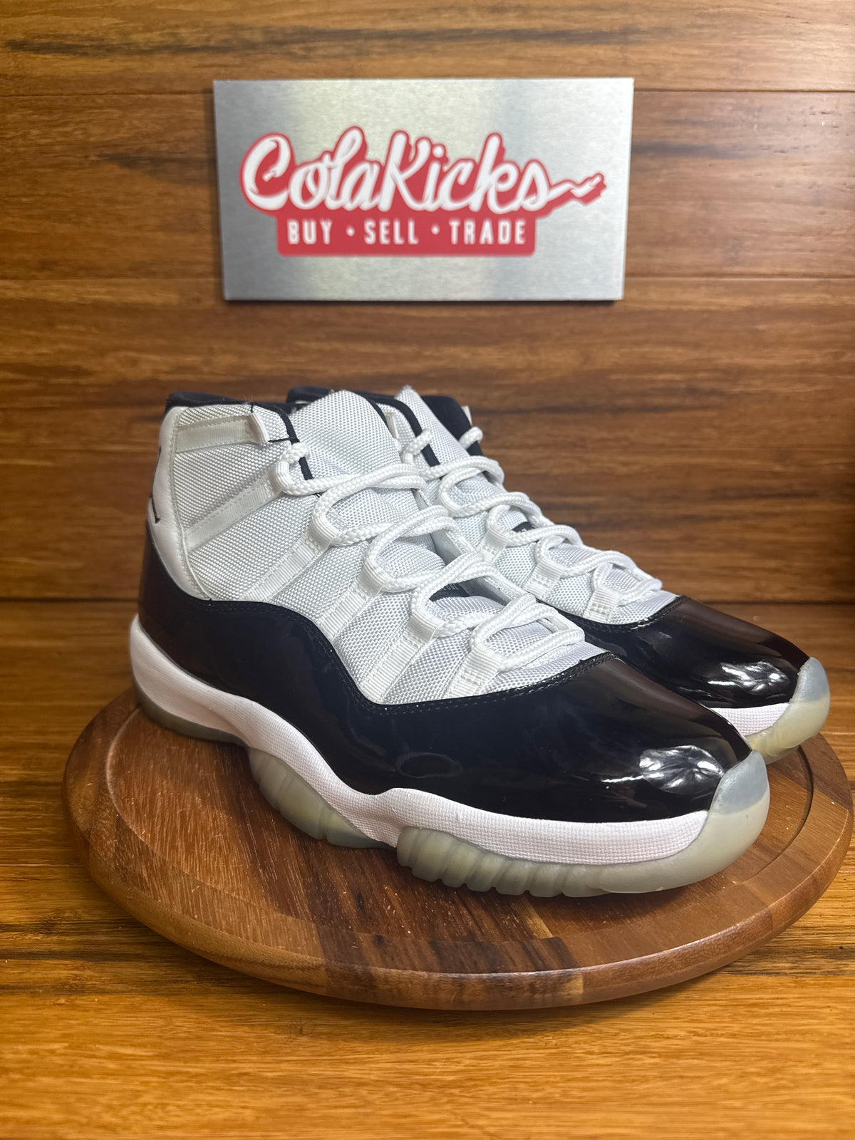 Jordan 11 Retro Concord (2018)