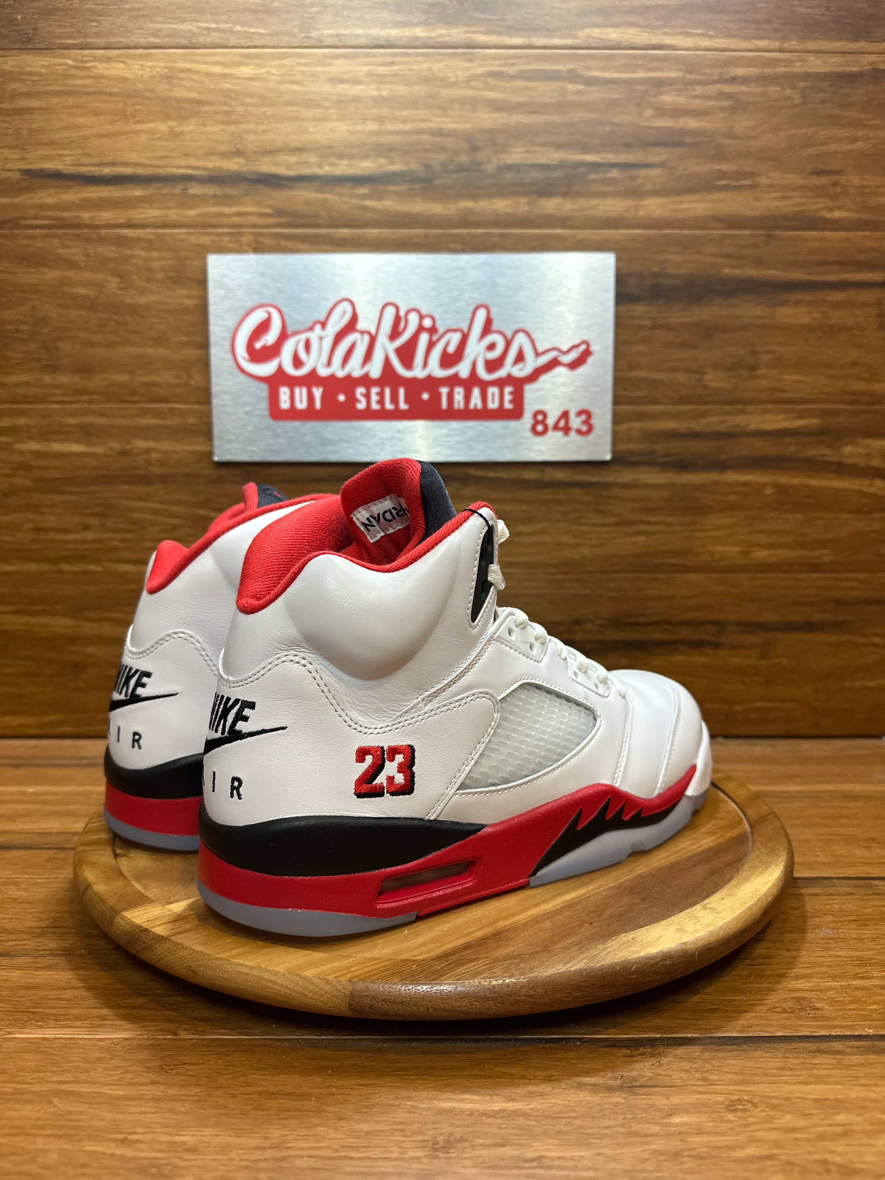 Jordan 5 Retro Fire Red Black Tongue (2025)