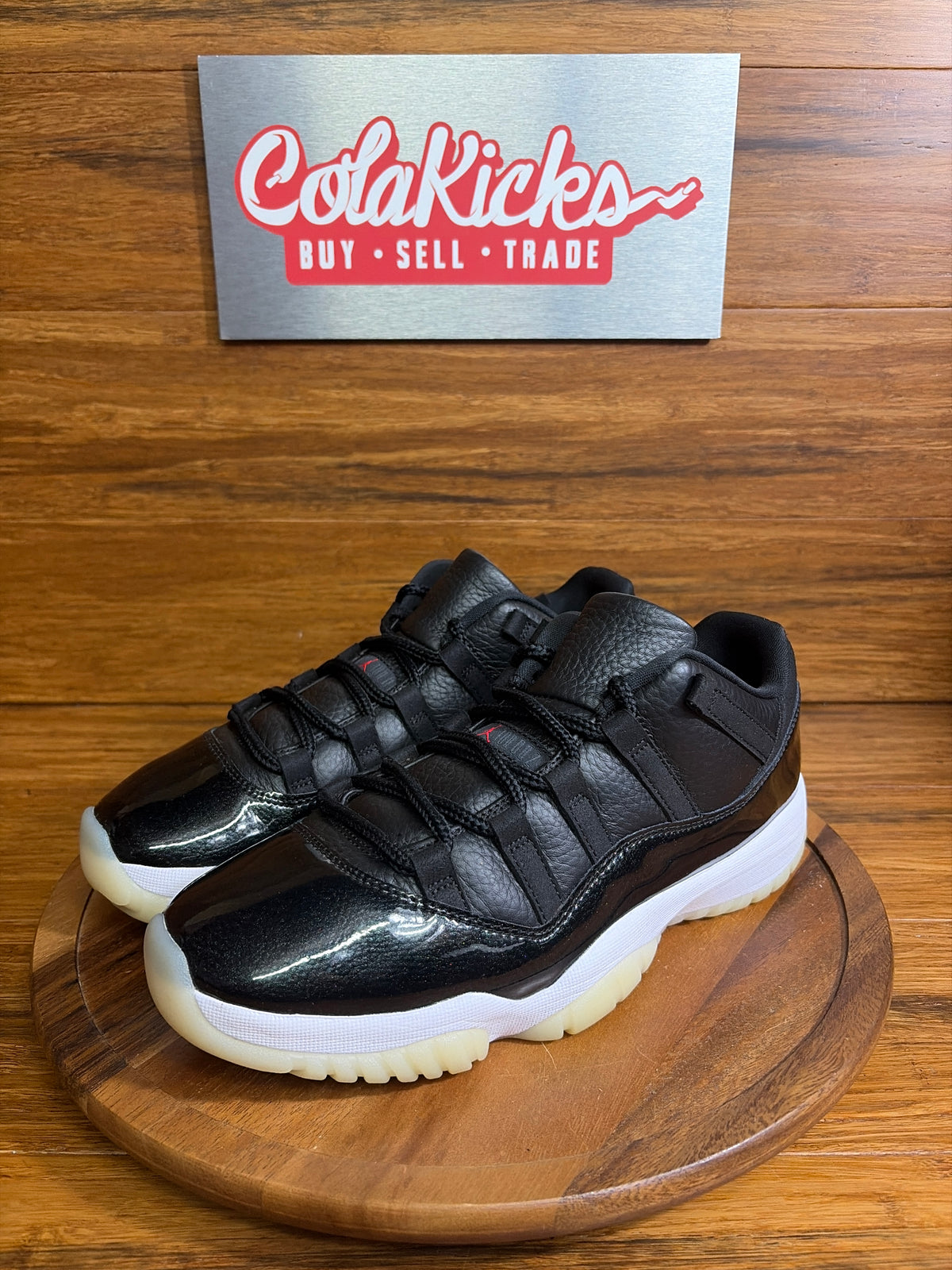 Jordan 11 Retro Low 72-10