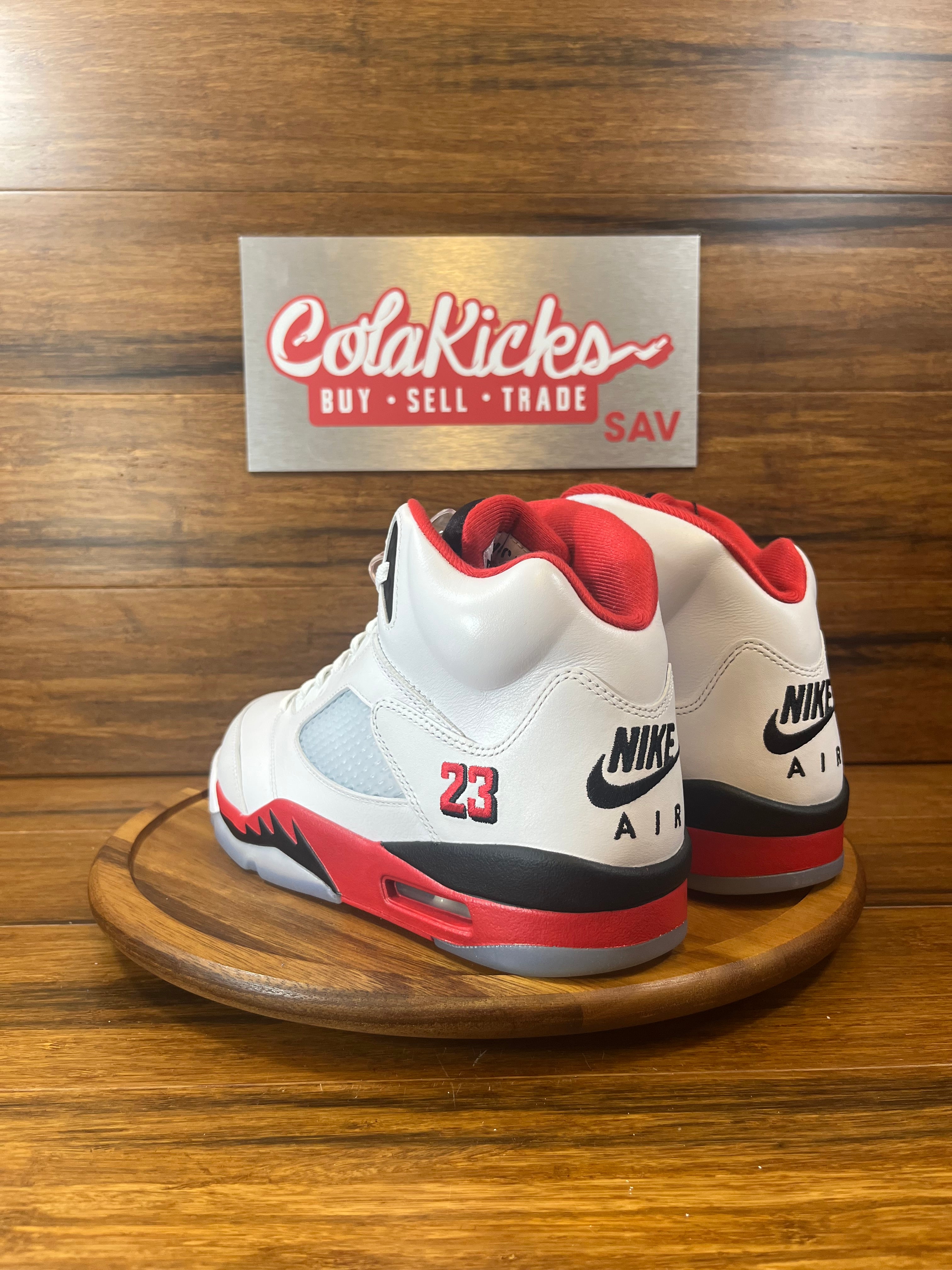 Jordan 5 Retro Fire Red Black Tongue (2025)