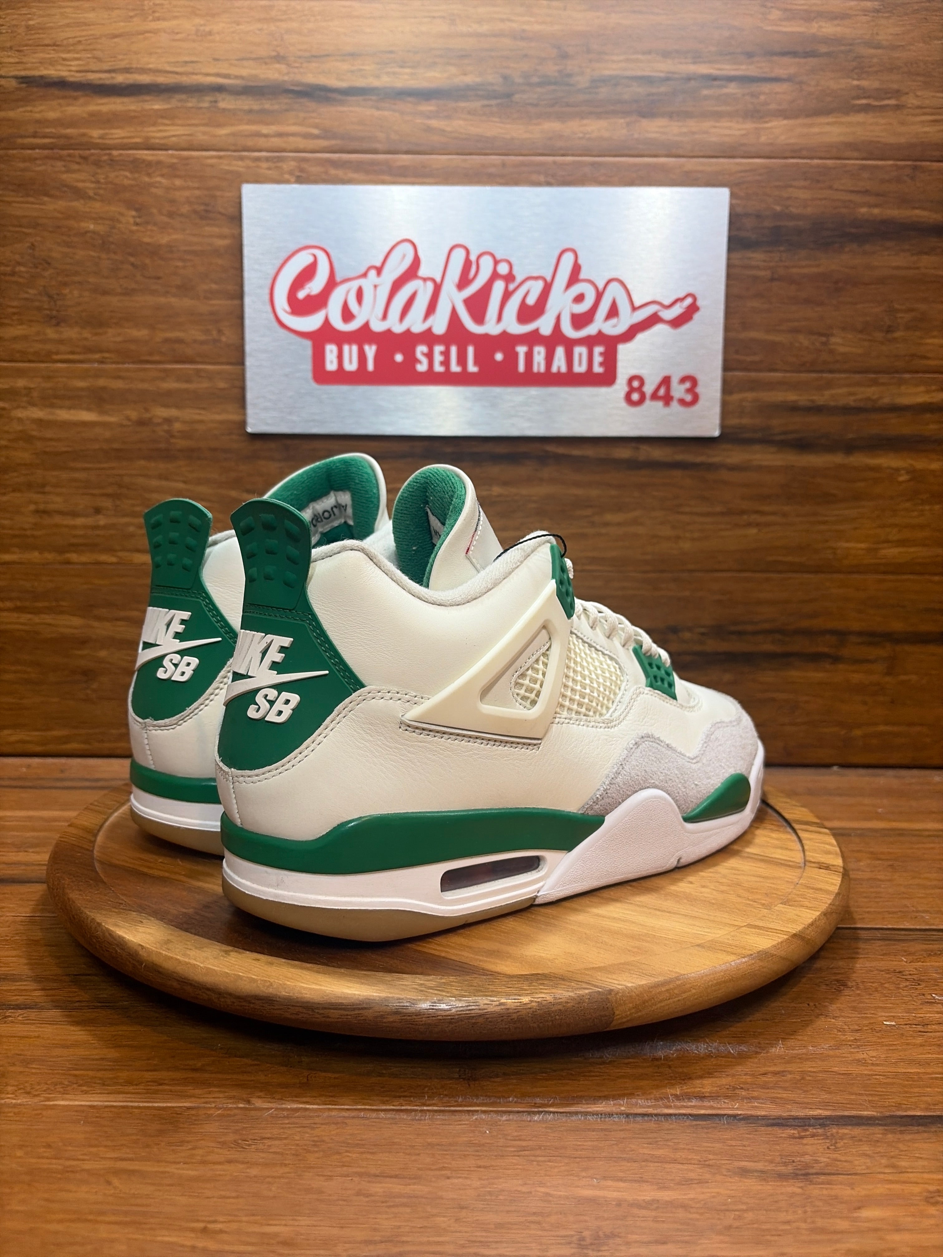 Jordan 4 Retro SB Pine Green