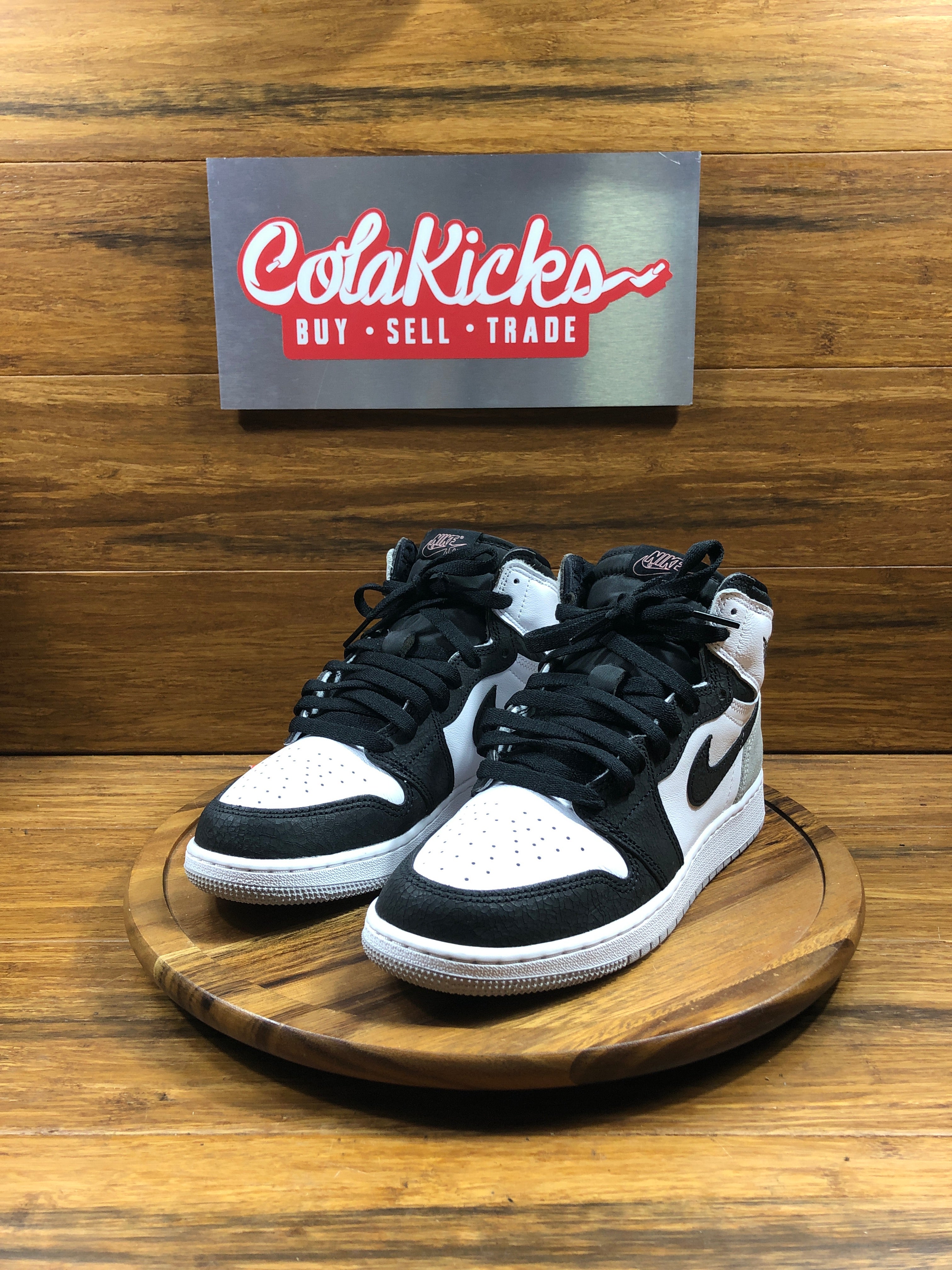 Jordan 1 Retro High OG Bleached Coral (GS)