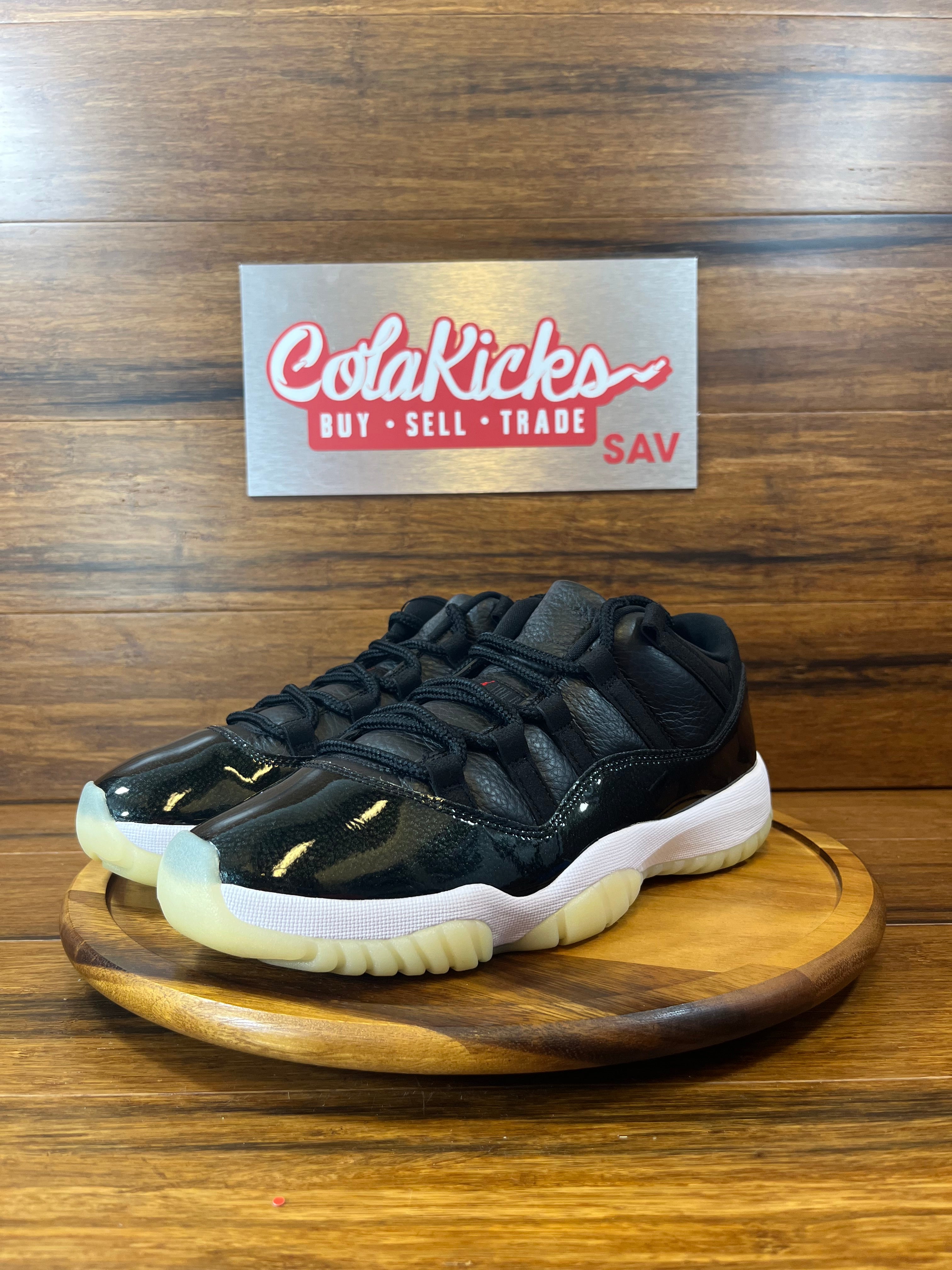 Jordan 11 Retro Low 72-10