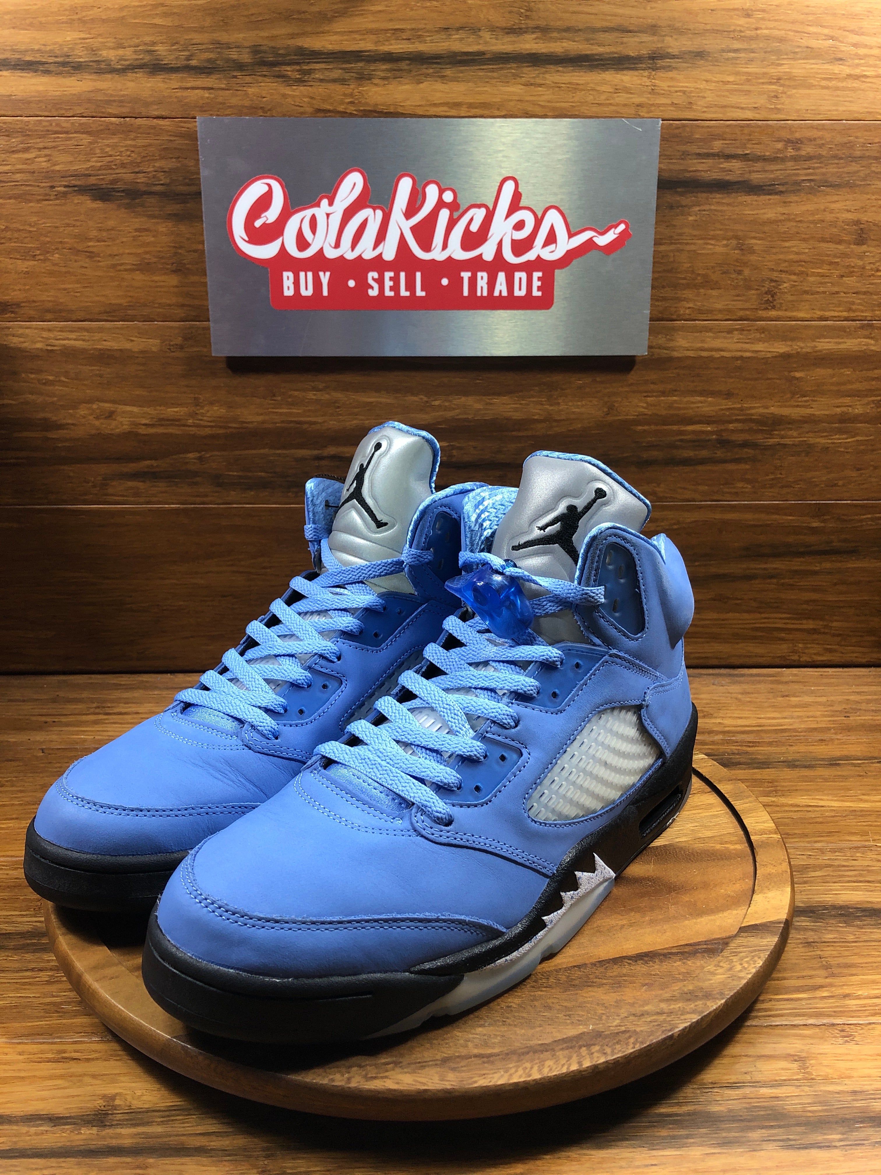 Jordan 5 Retro UNC University Blue