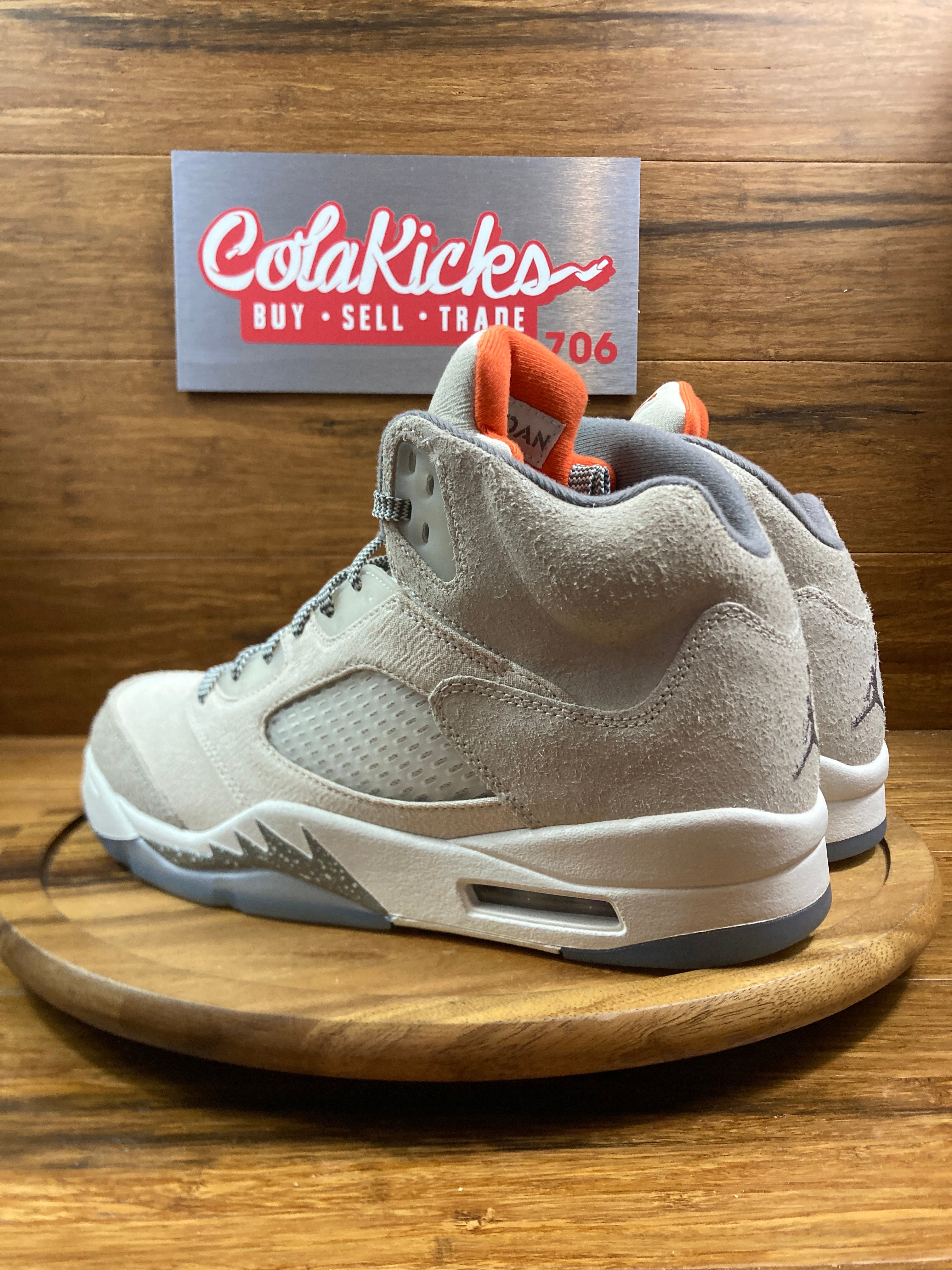 Jordan 5 Retro SE Craft Light Orewood Brown