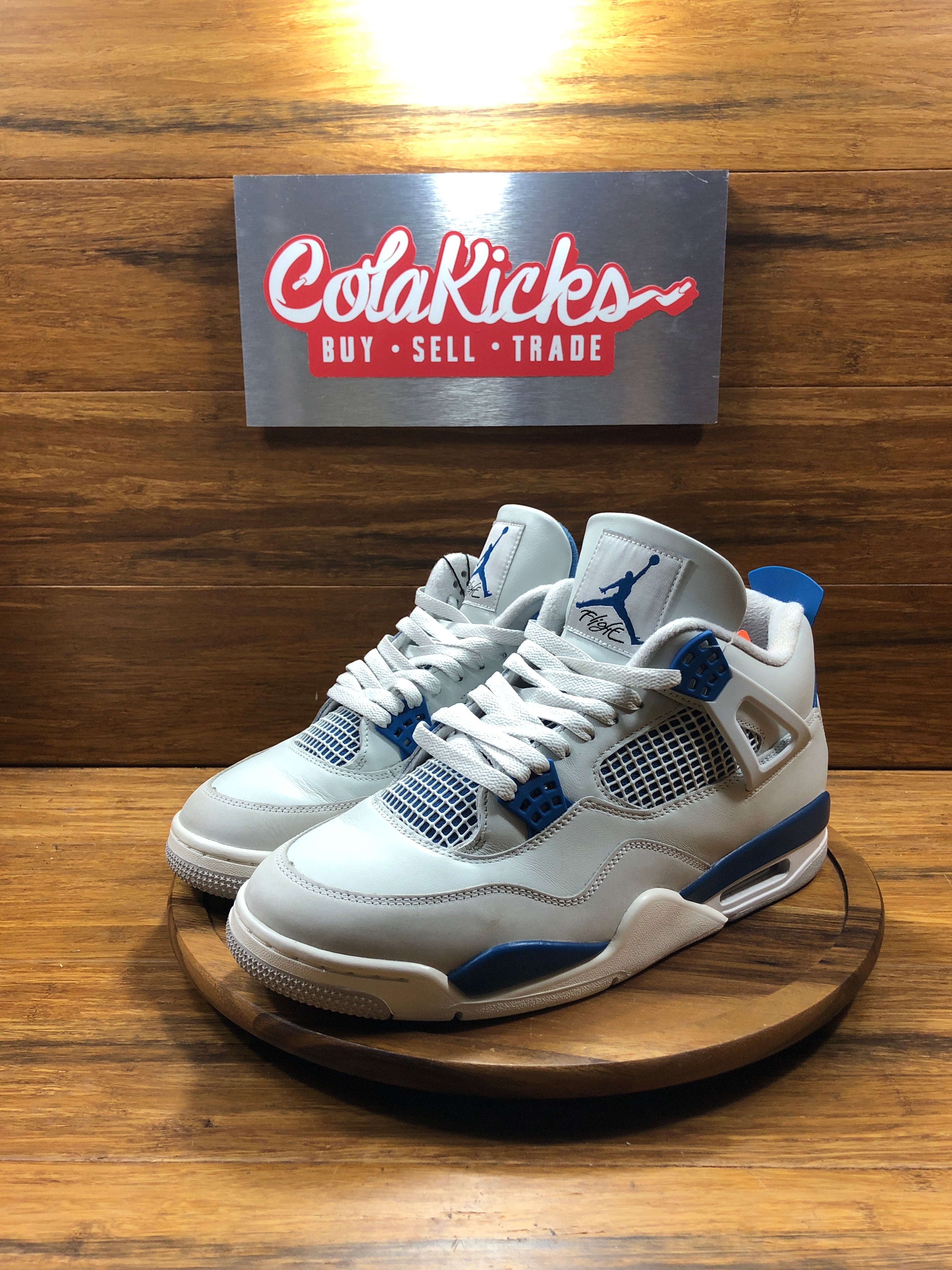 Jordan 4 Retro Military Blue (2024)