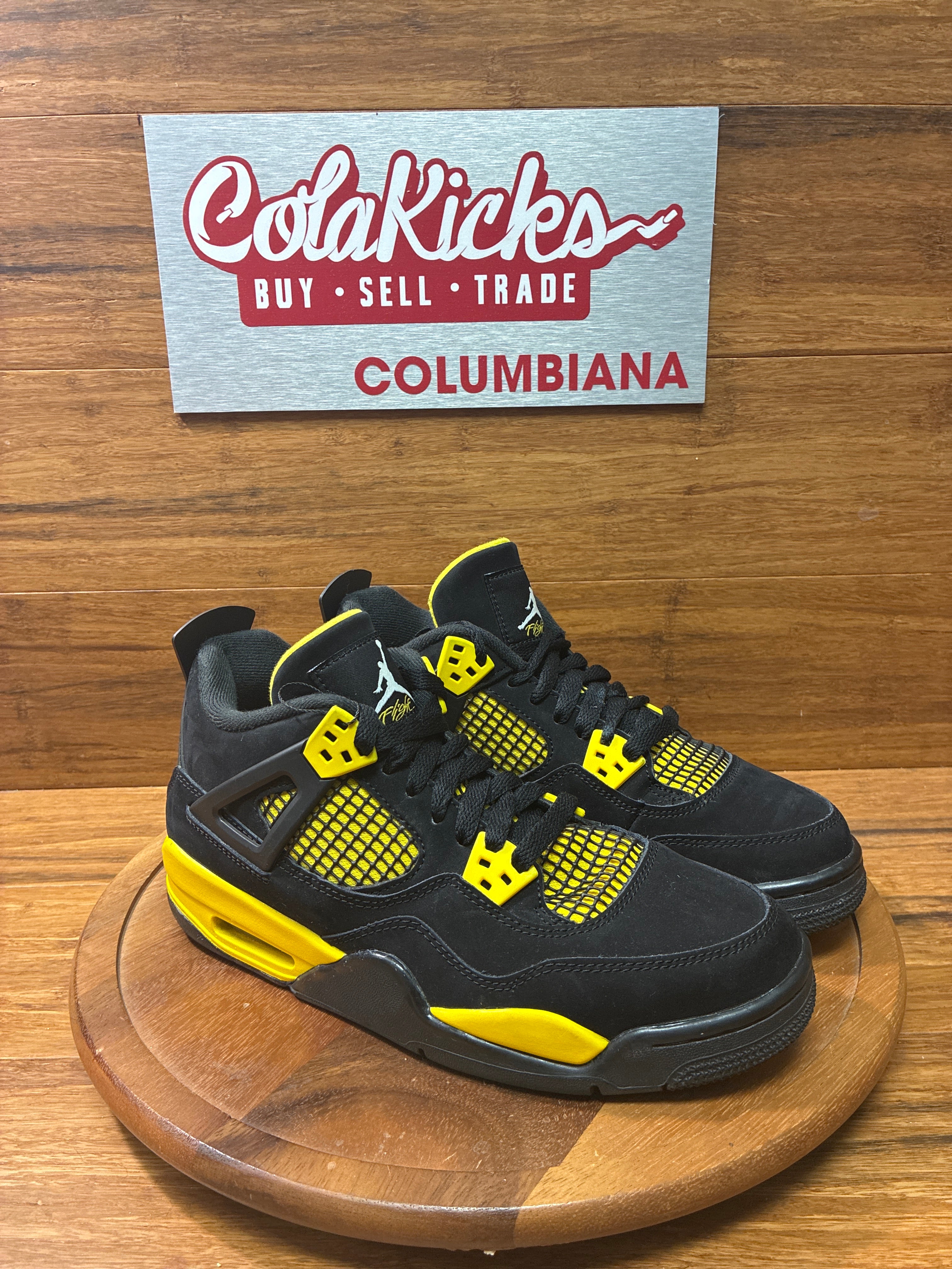 Jordan 4 Retro Thunder (2023) (GS)