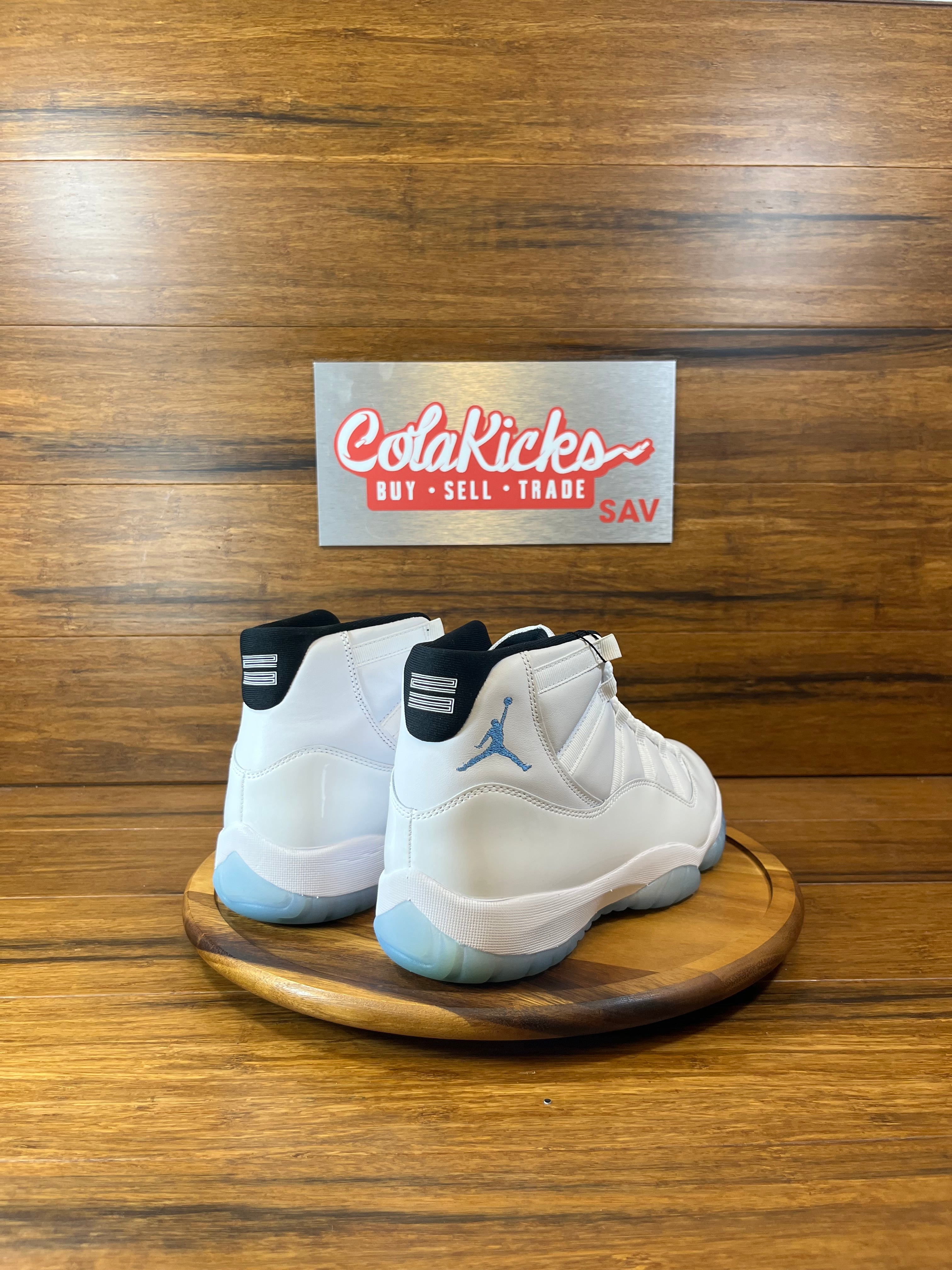 Jordan 11 Retro Legend Blue (2024)