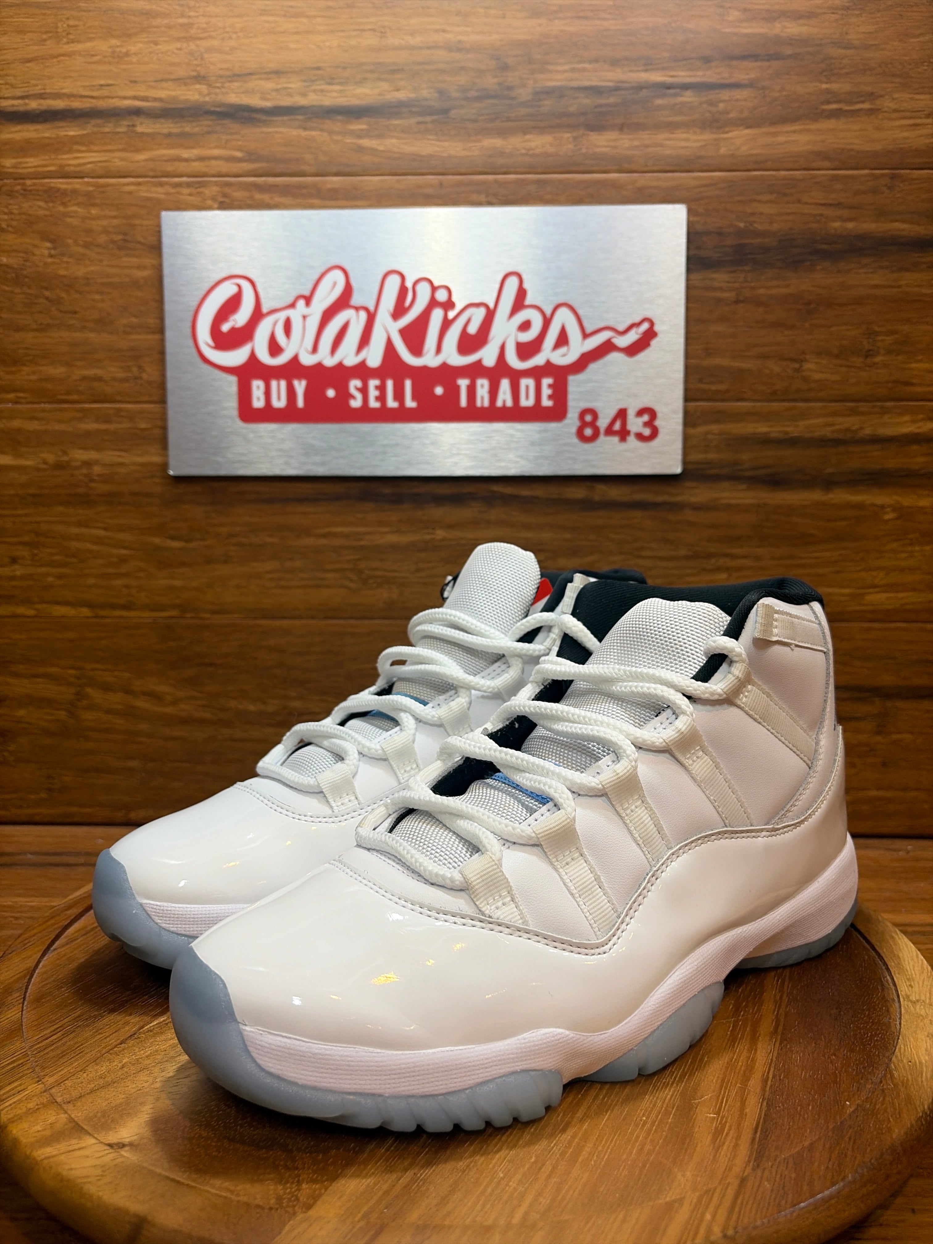 Jordan 11 Retro Legend Blue (2024)