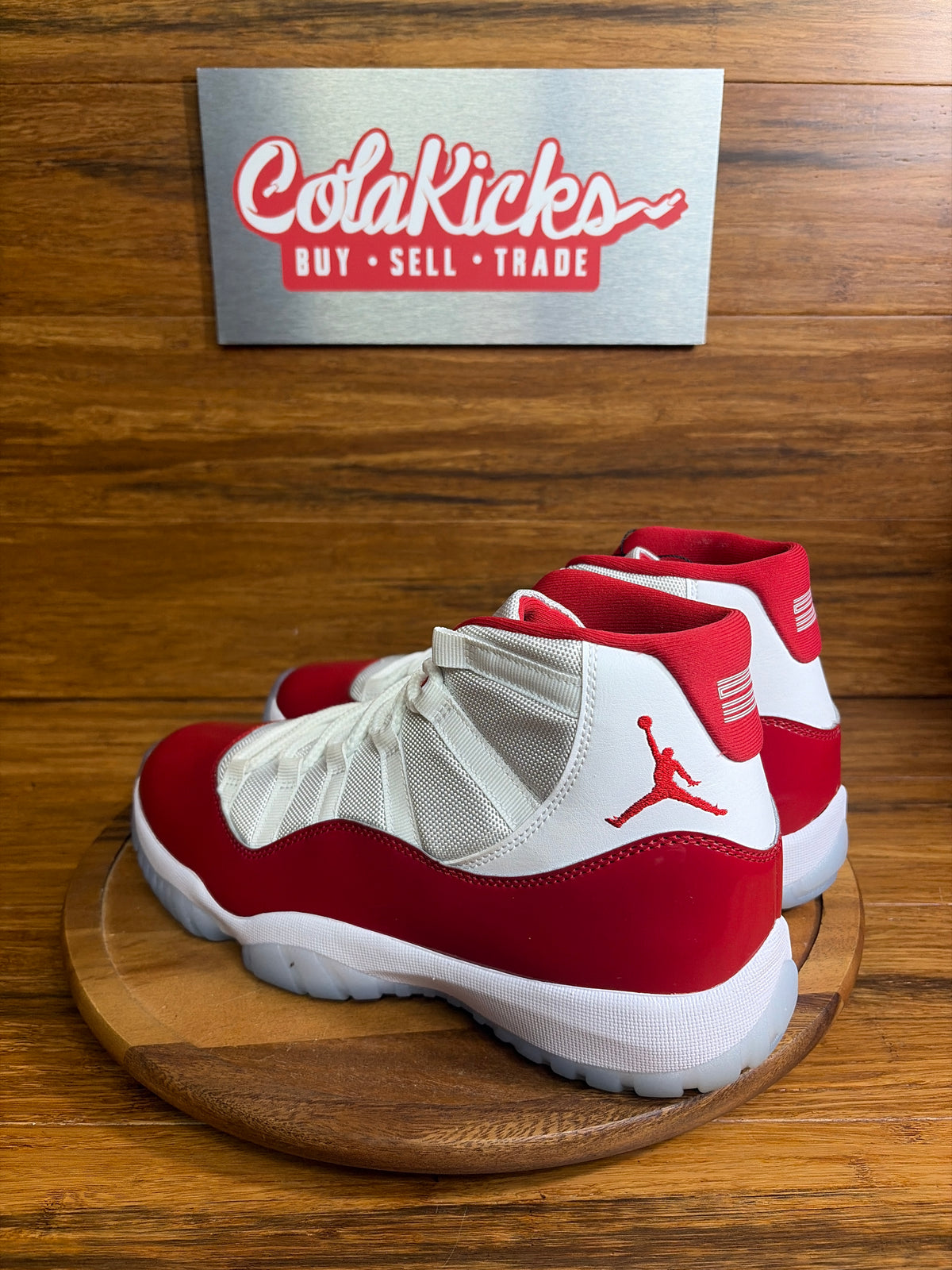 Jordan 11 Retro Cherry (2022)
