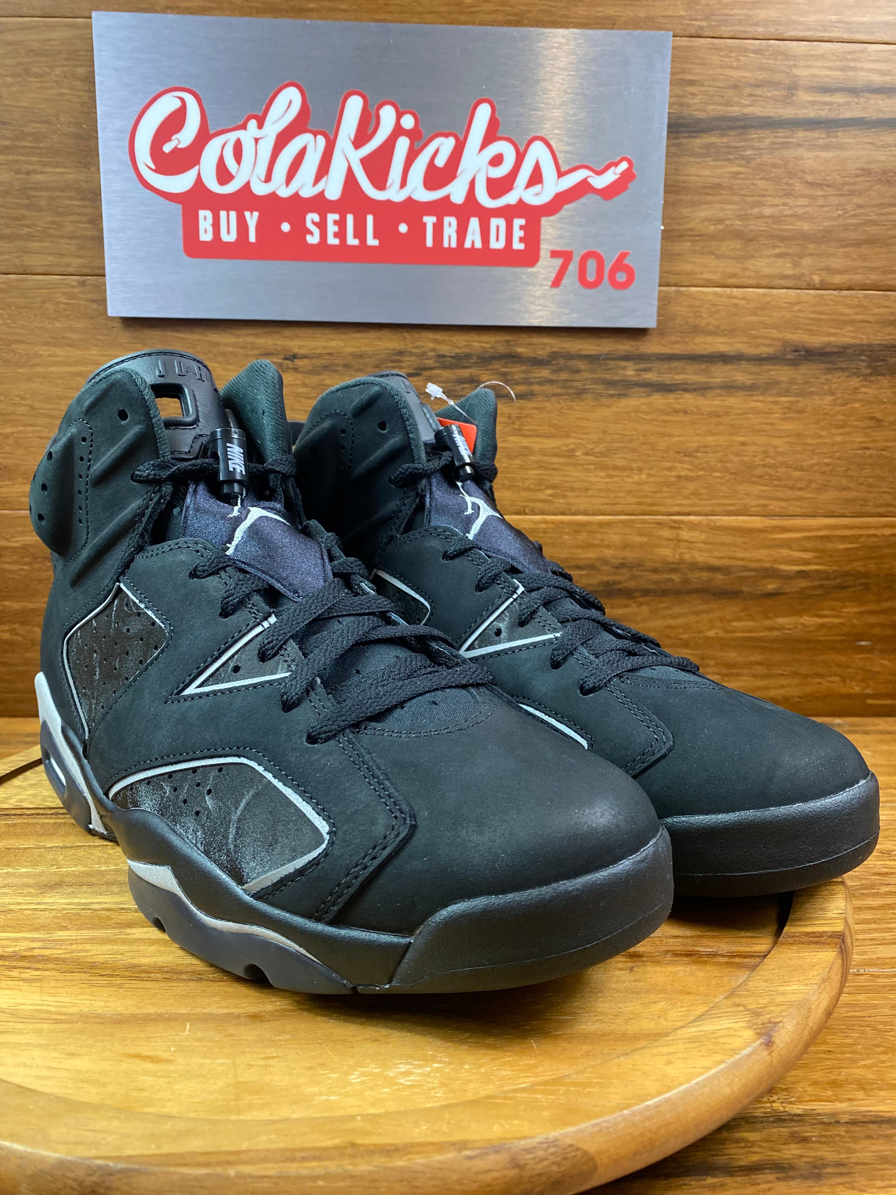 Jordan 6 Retro Cap and Gown