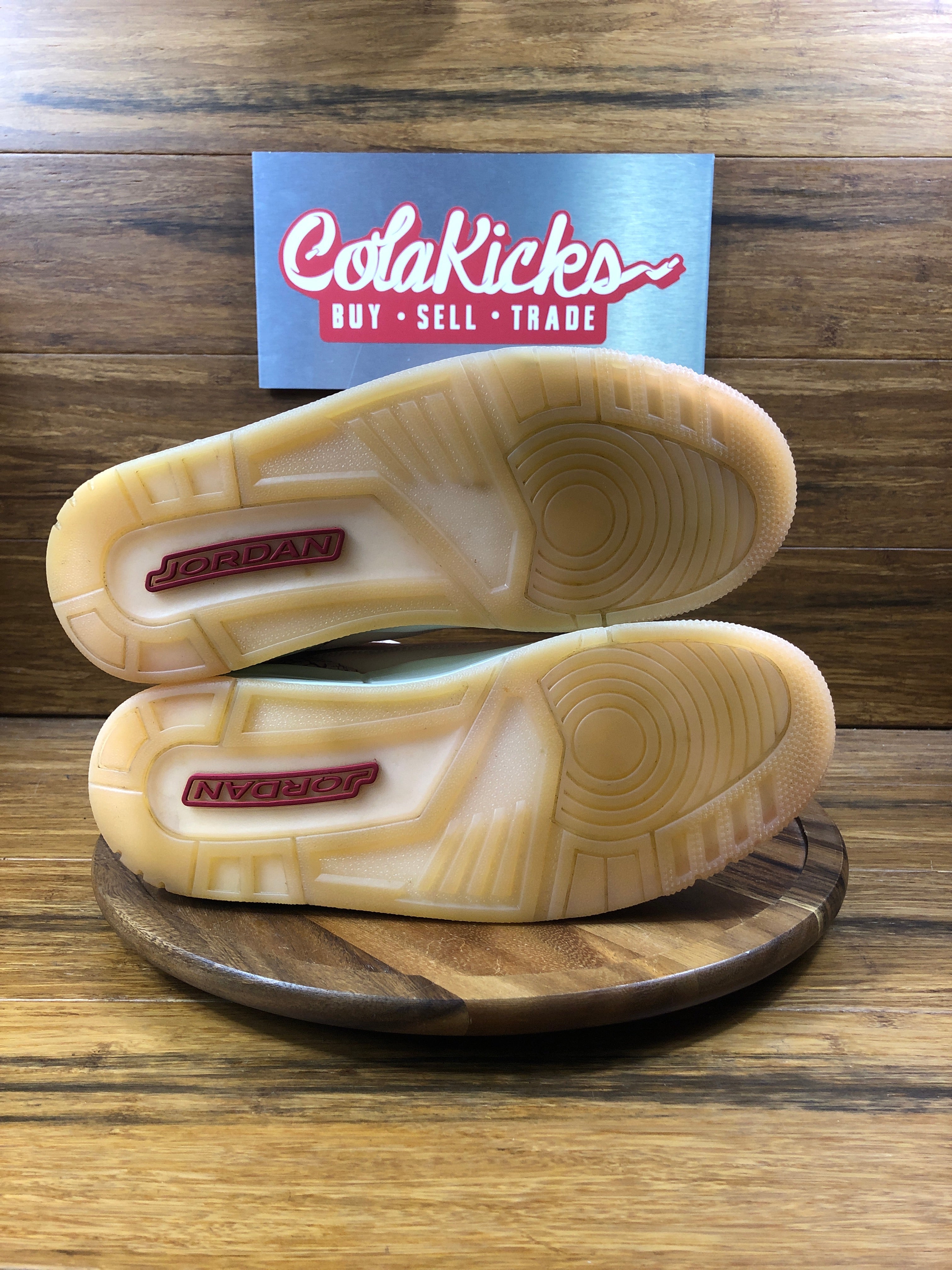 Jordan 3 Retro Valentine's Day Treat Yourself (2025) (Women's)