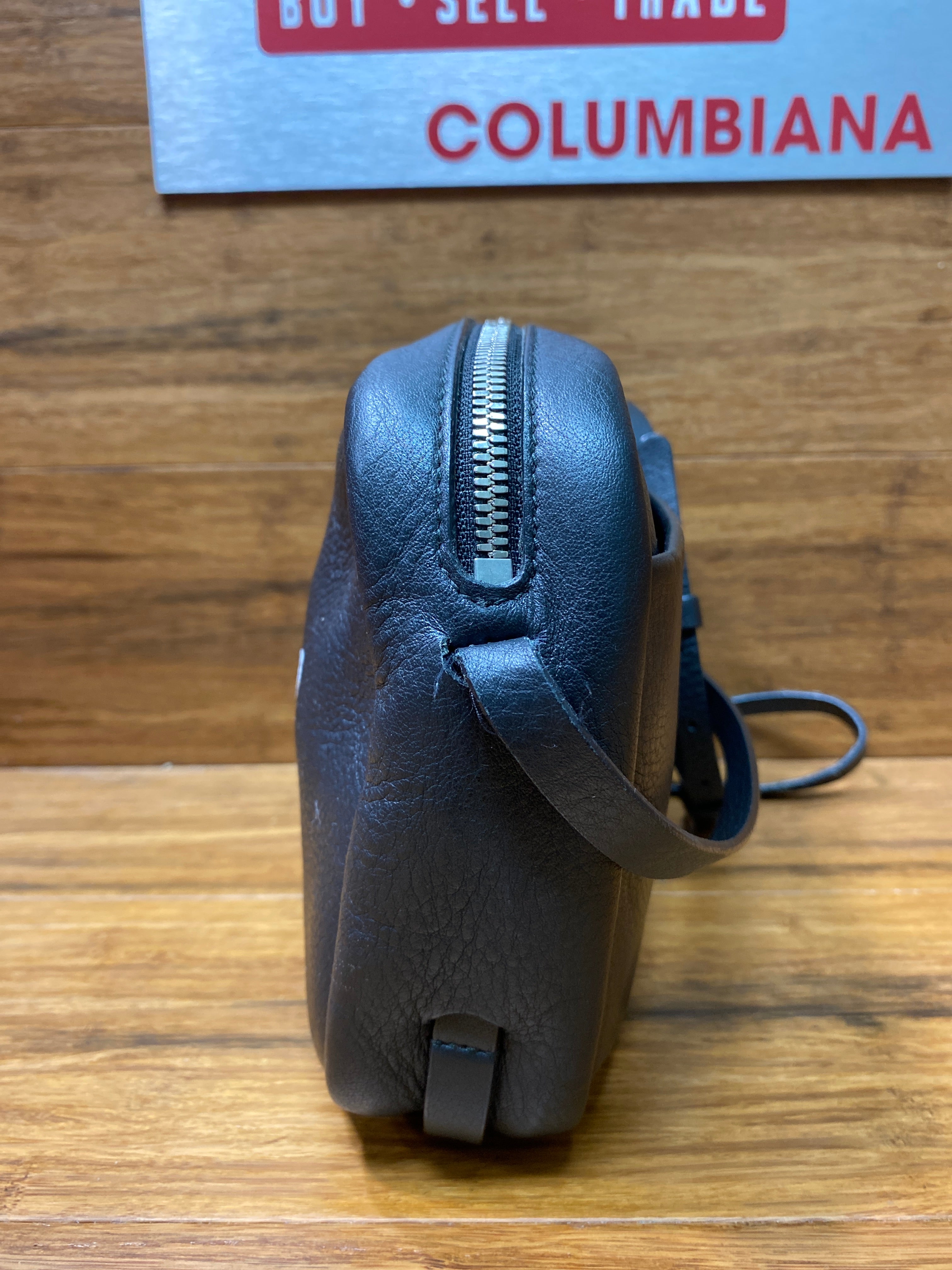 Balenciaga Black Leather Everyday Camera Bag