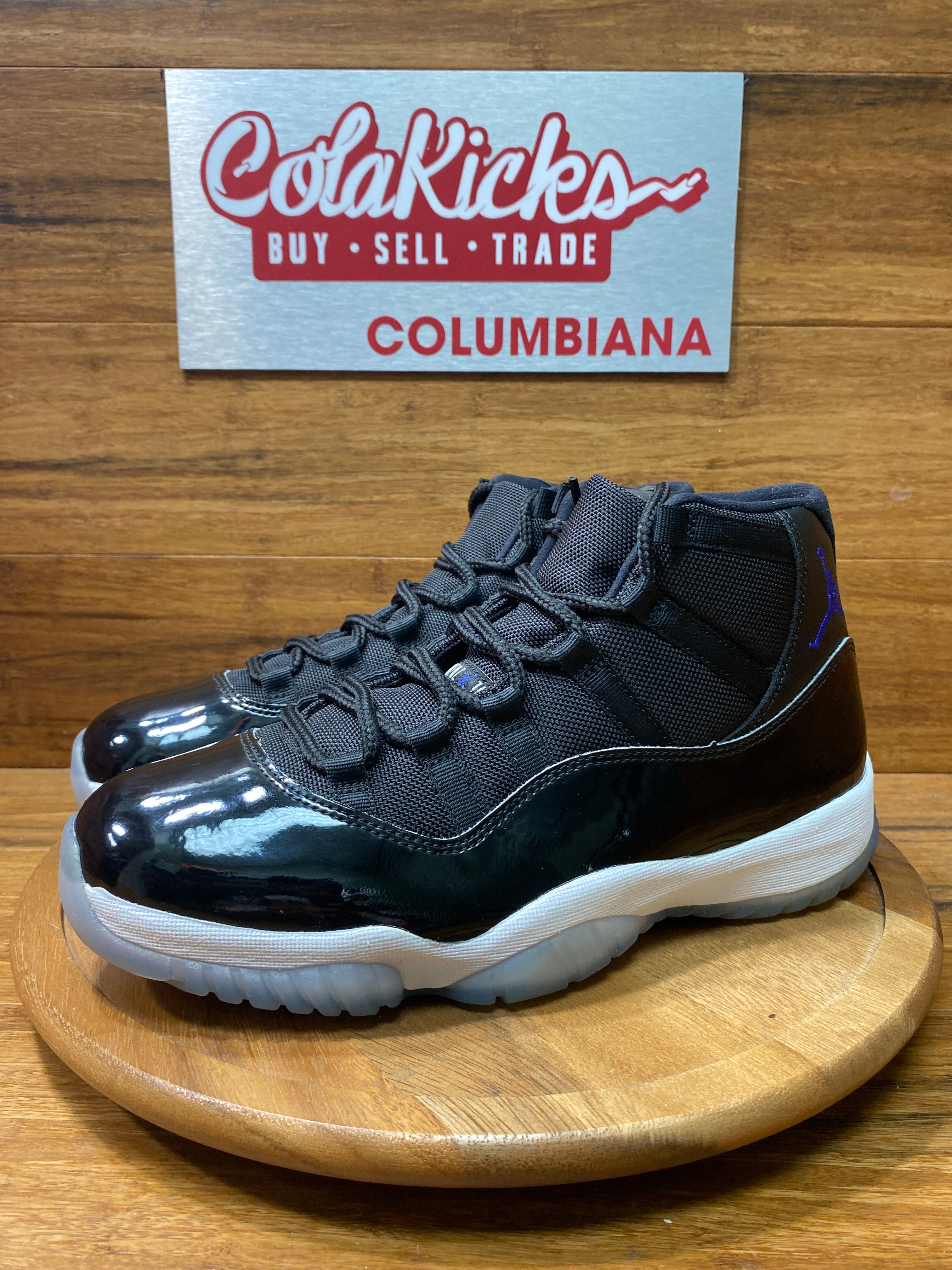 Jordan 11 Retro Space Jam (2016)