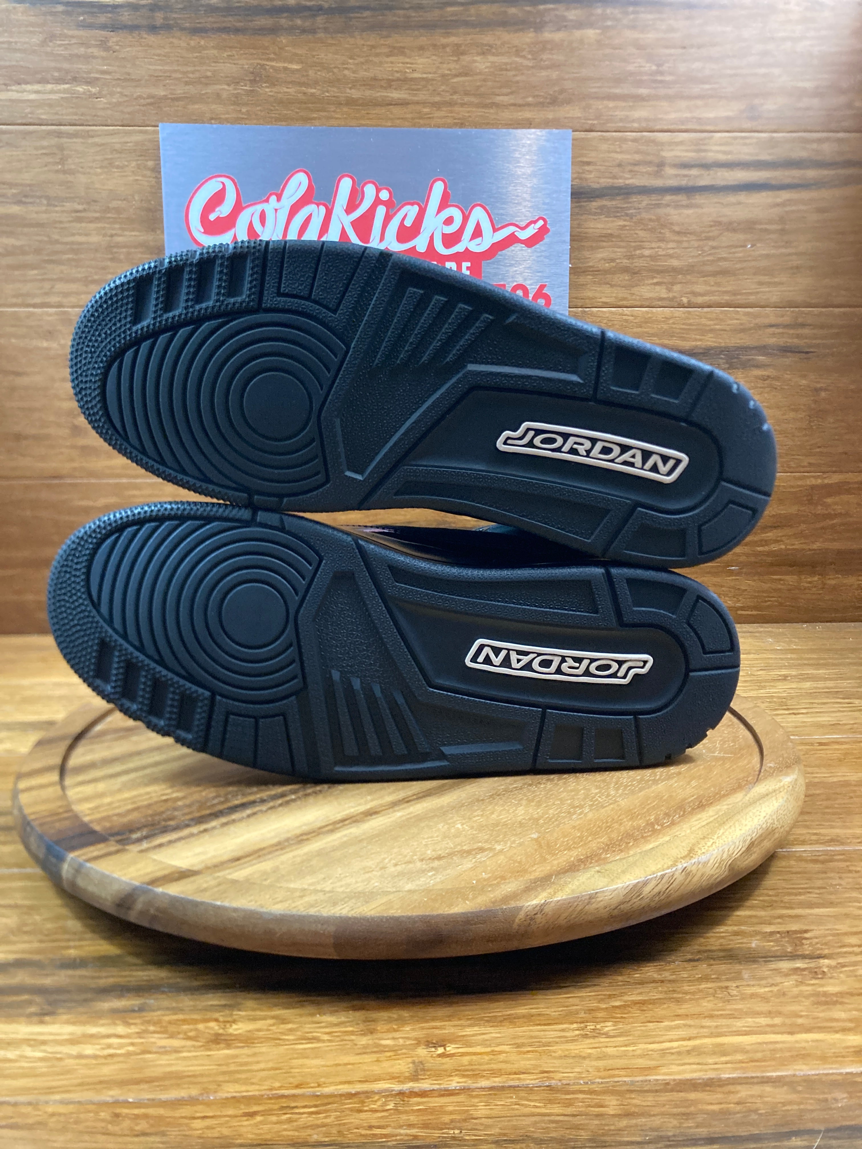 Jordan 3 Retro Black Cat (2025)