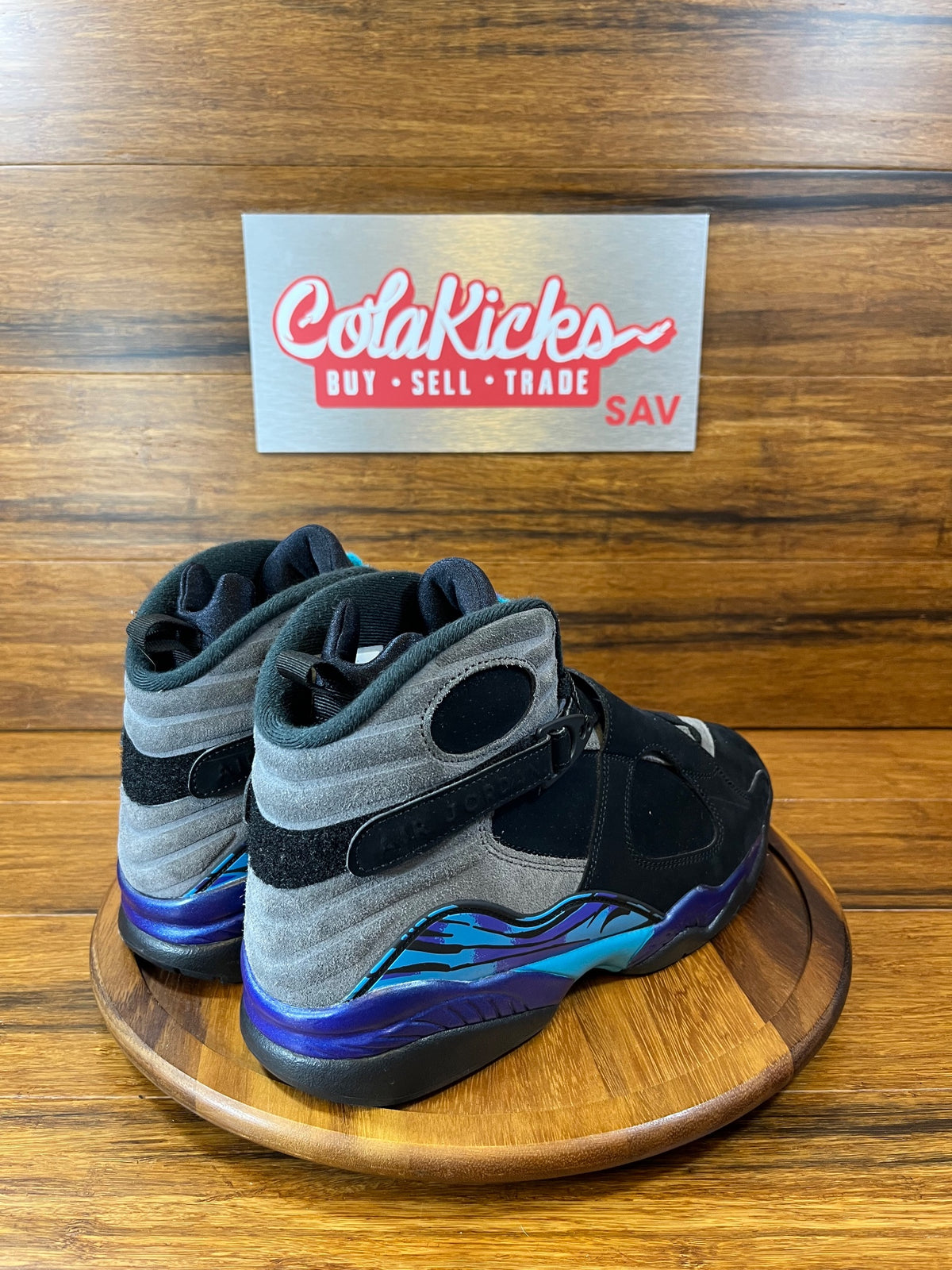 Jordan 8 Retro Aqua (2025)