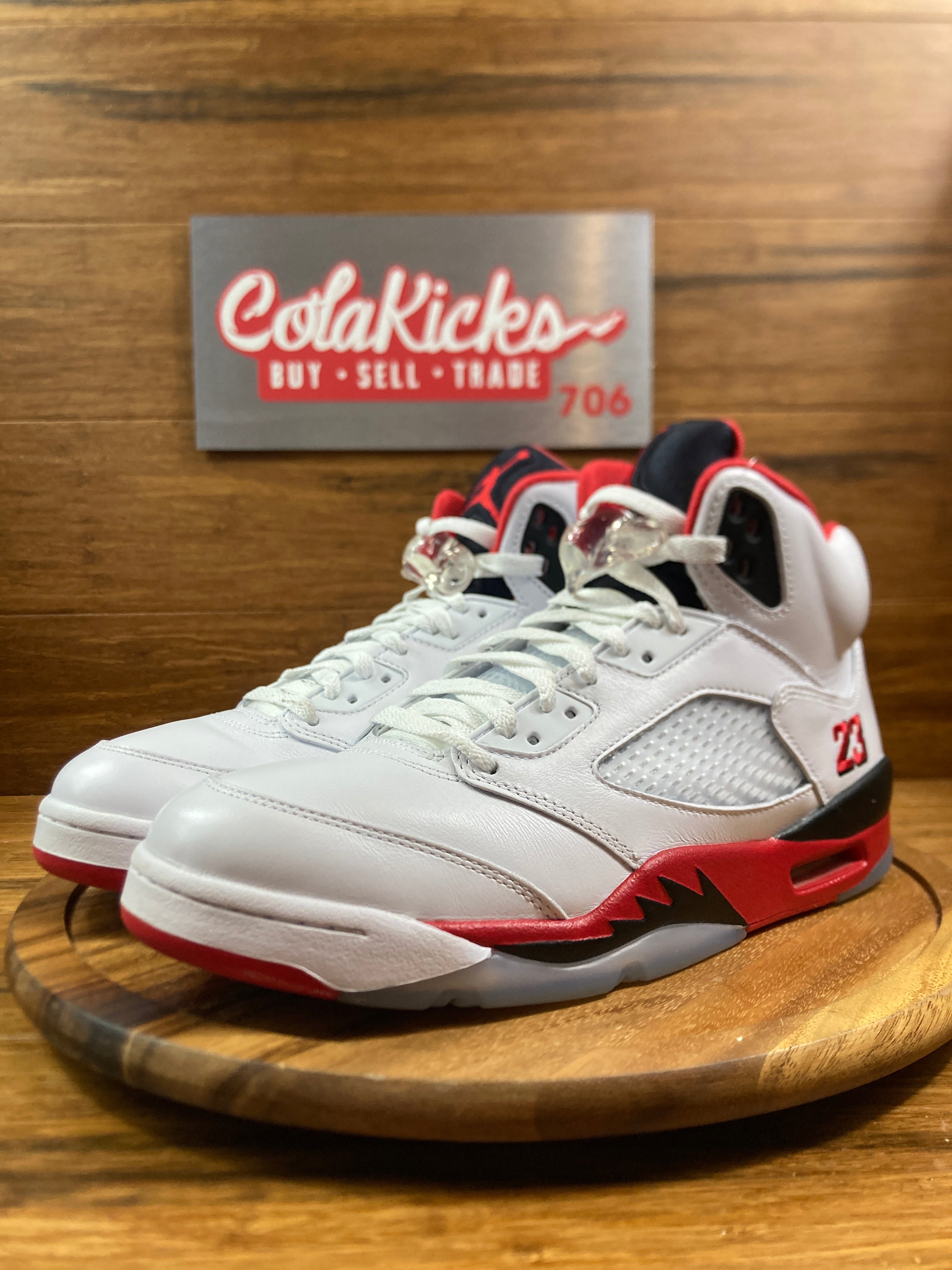 Jordan 5 Retro Fire Red Black Tongue (2025)
