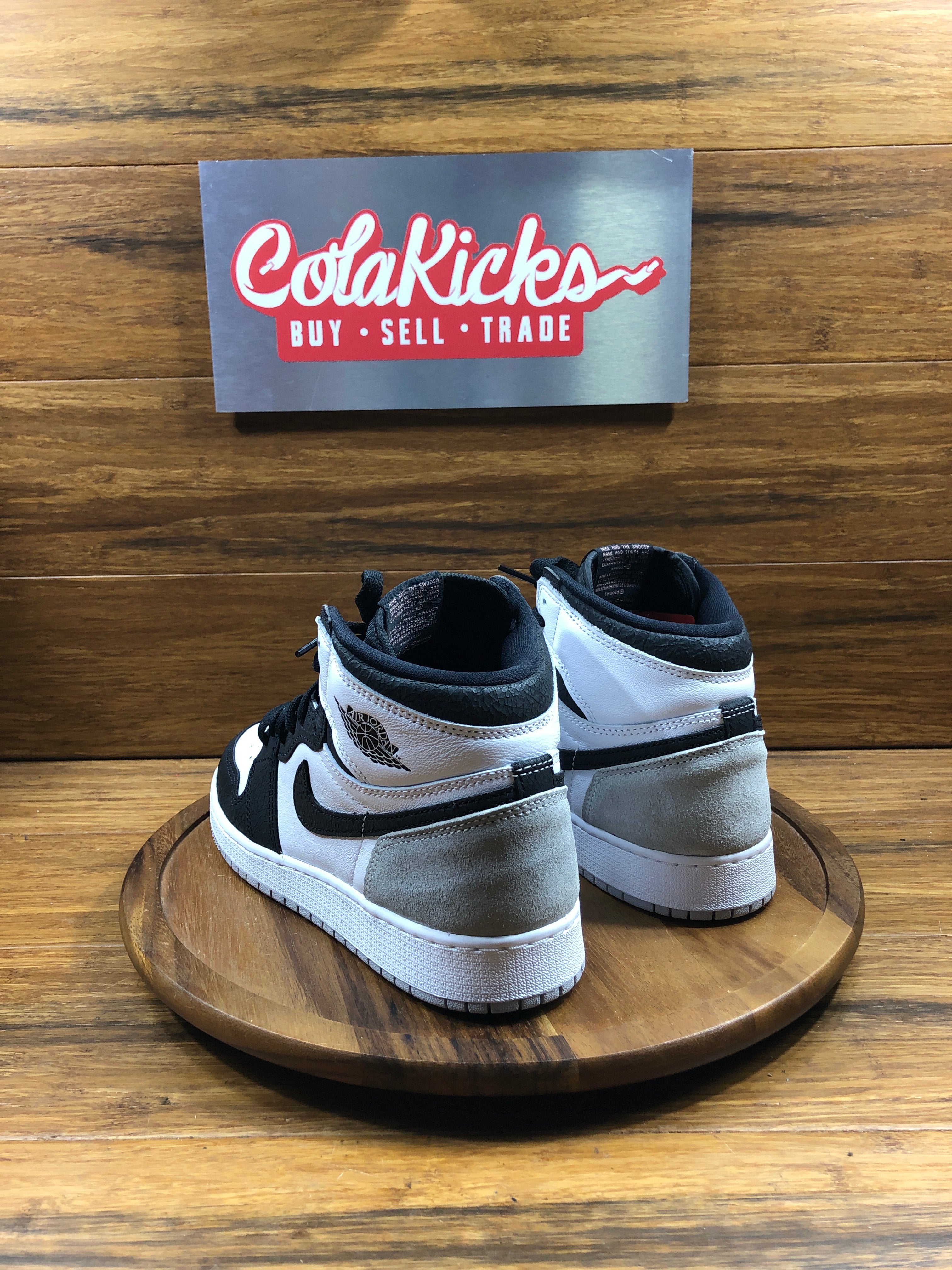 Jordan 1 Retro High OG Bleached Coral (GS)