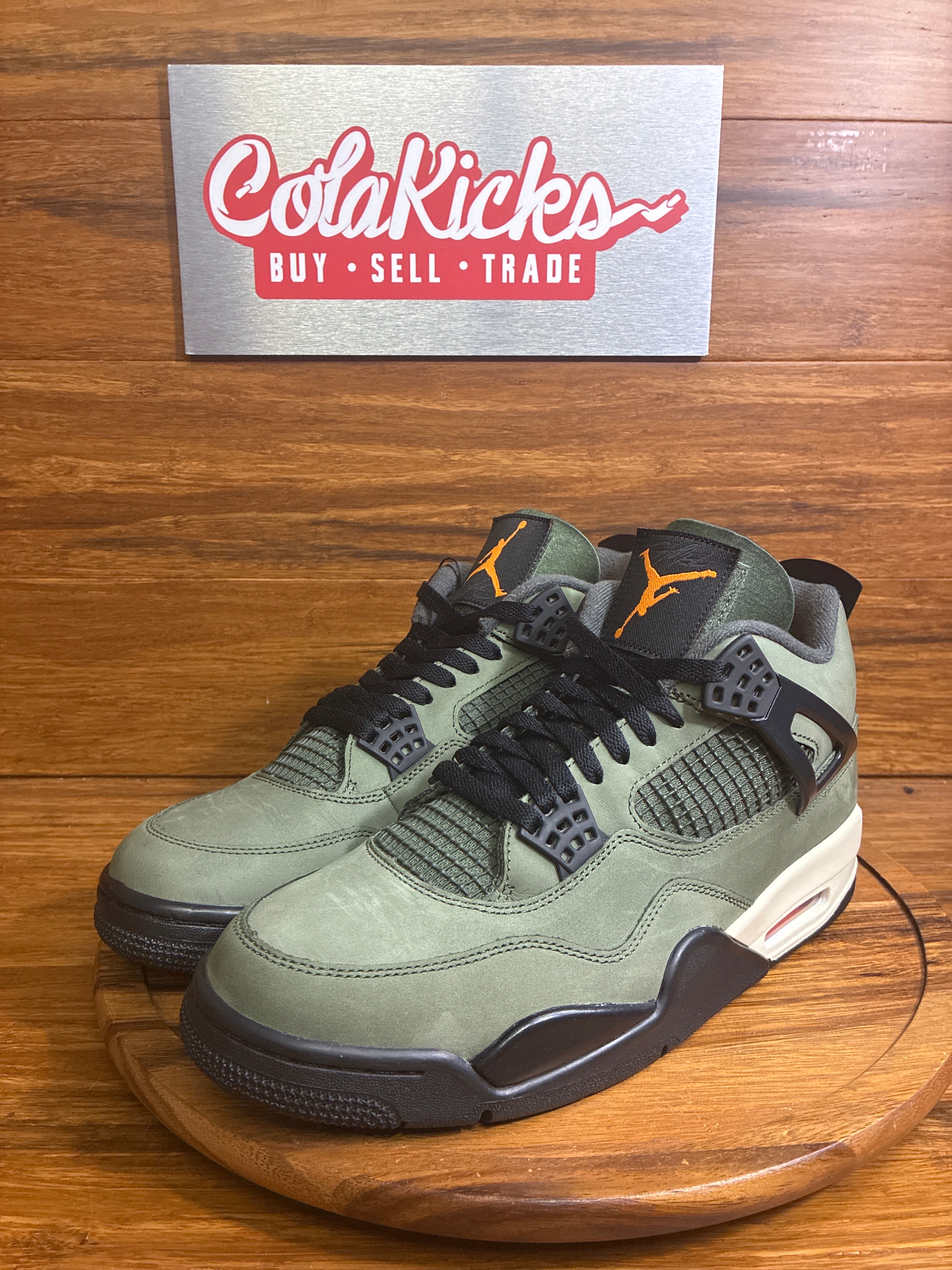 Jordan 4 Retro OG SP Undefeated (2025)