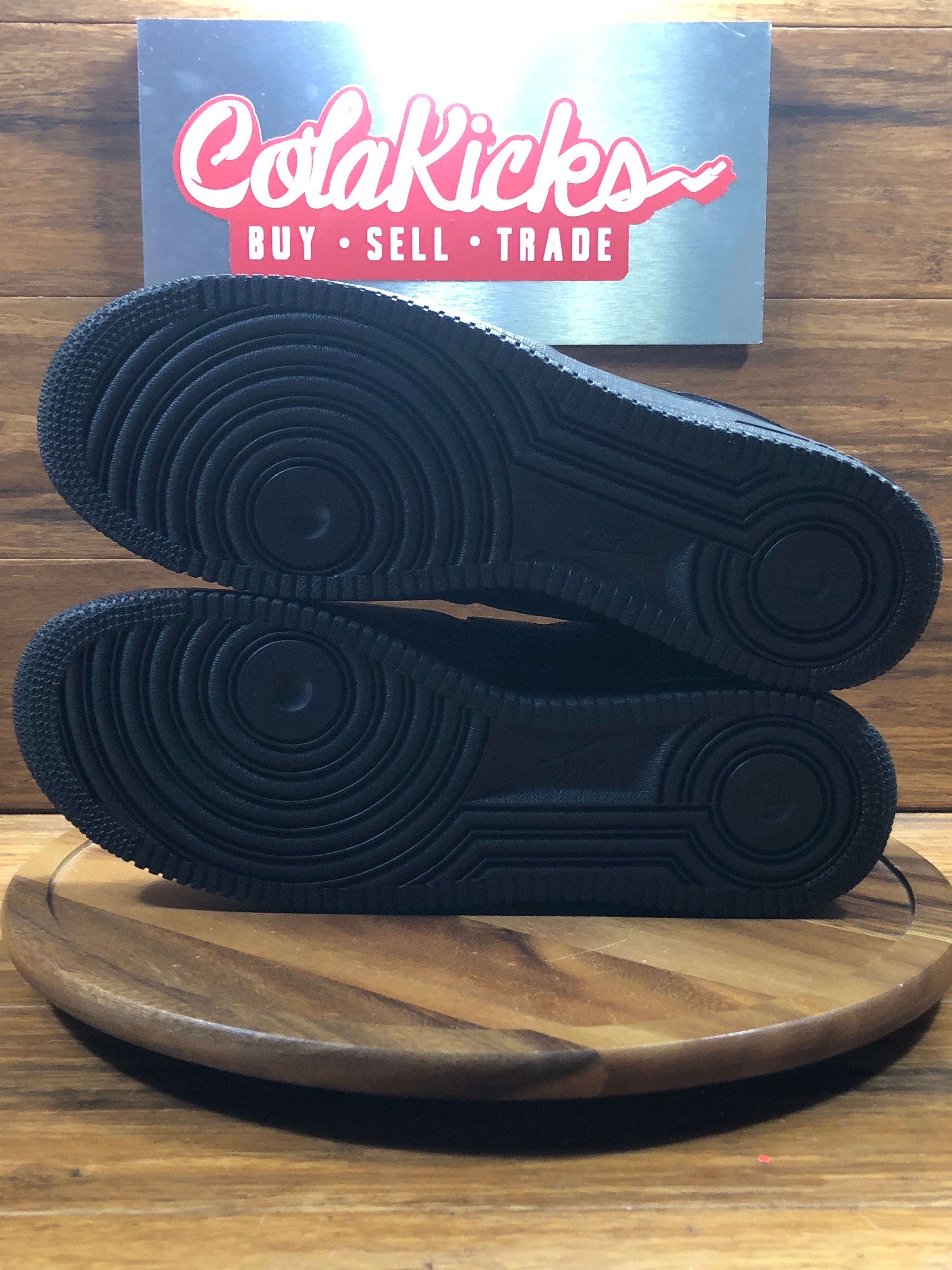 Nike Air Force 1 Low Supreme Black