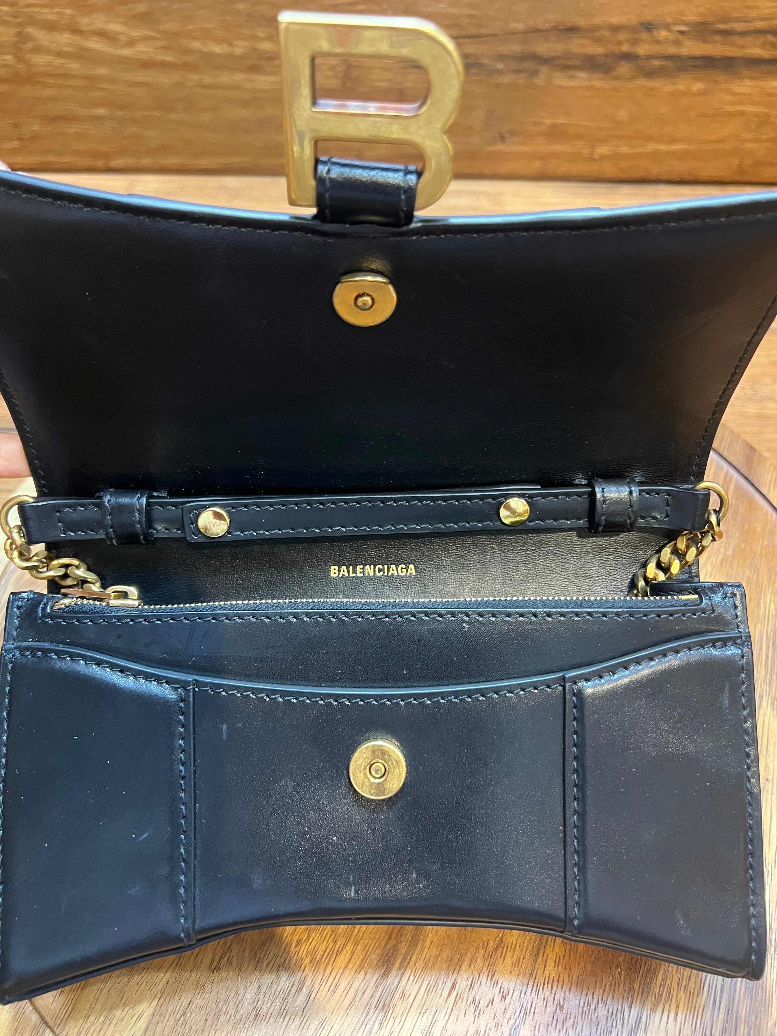 Balenciaga Hourglass Wallet On Chain Black