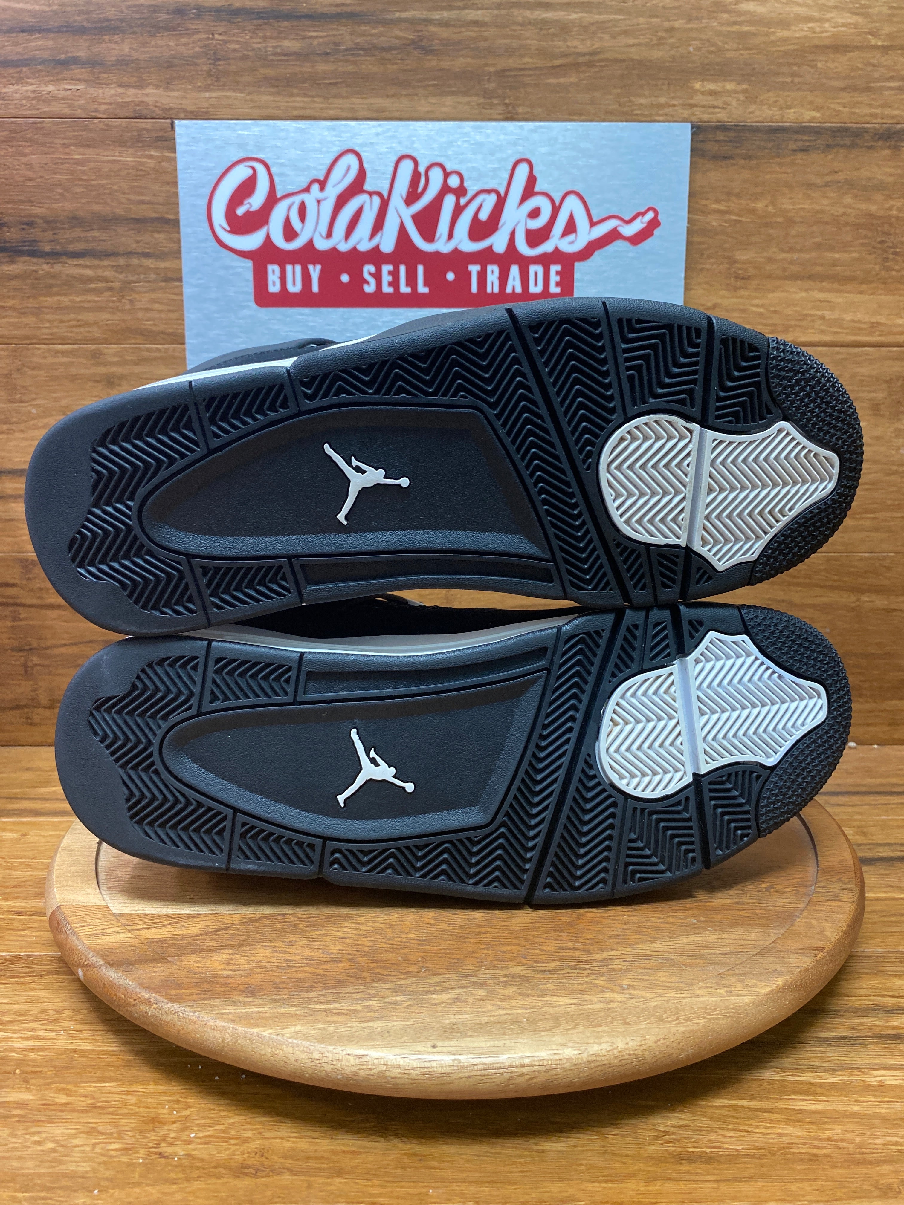 Jordan 4 Retro White Thunder