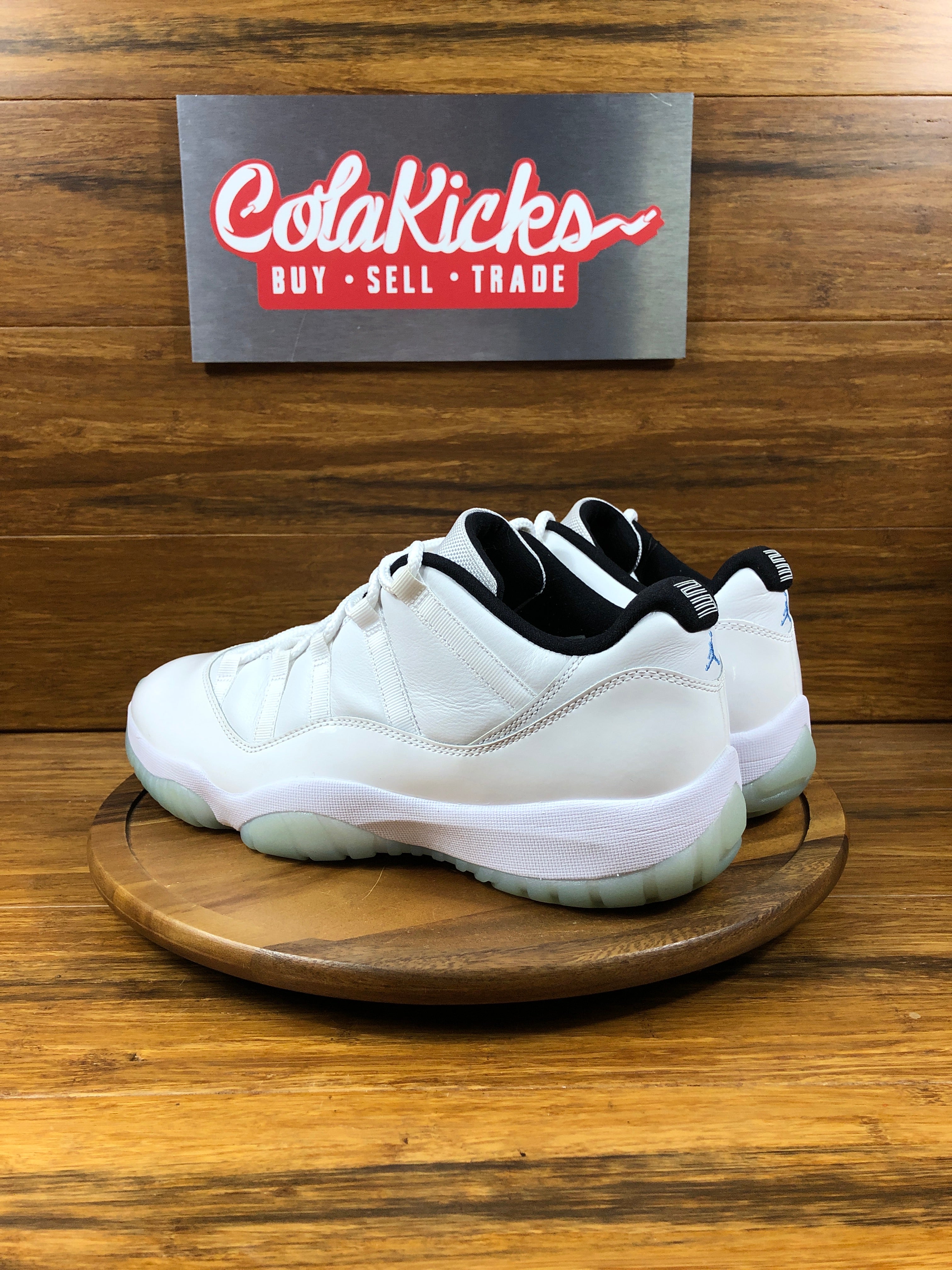 Jordan 11 Retro Low Legend Blue