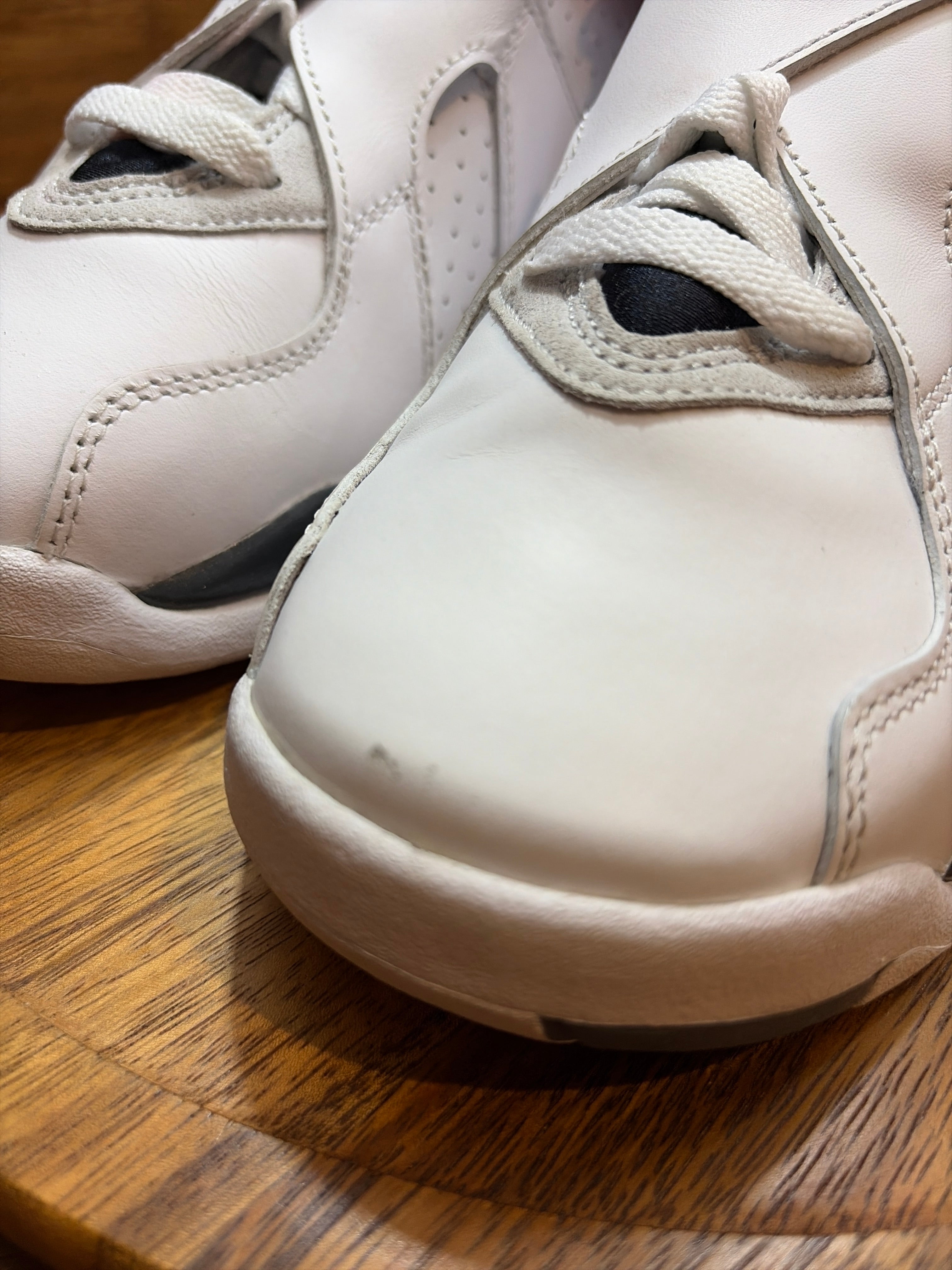 Jordan 8 Retro White True Red (2025)