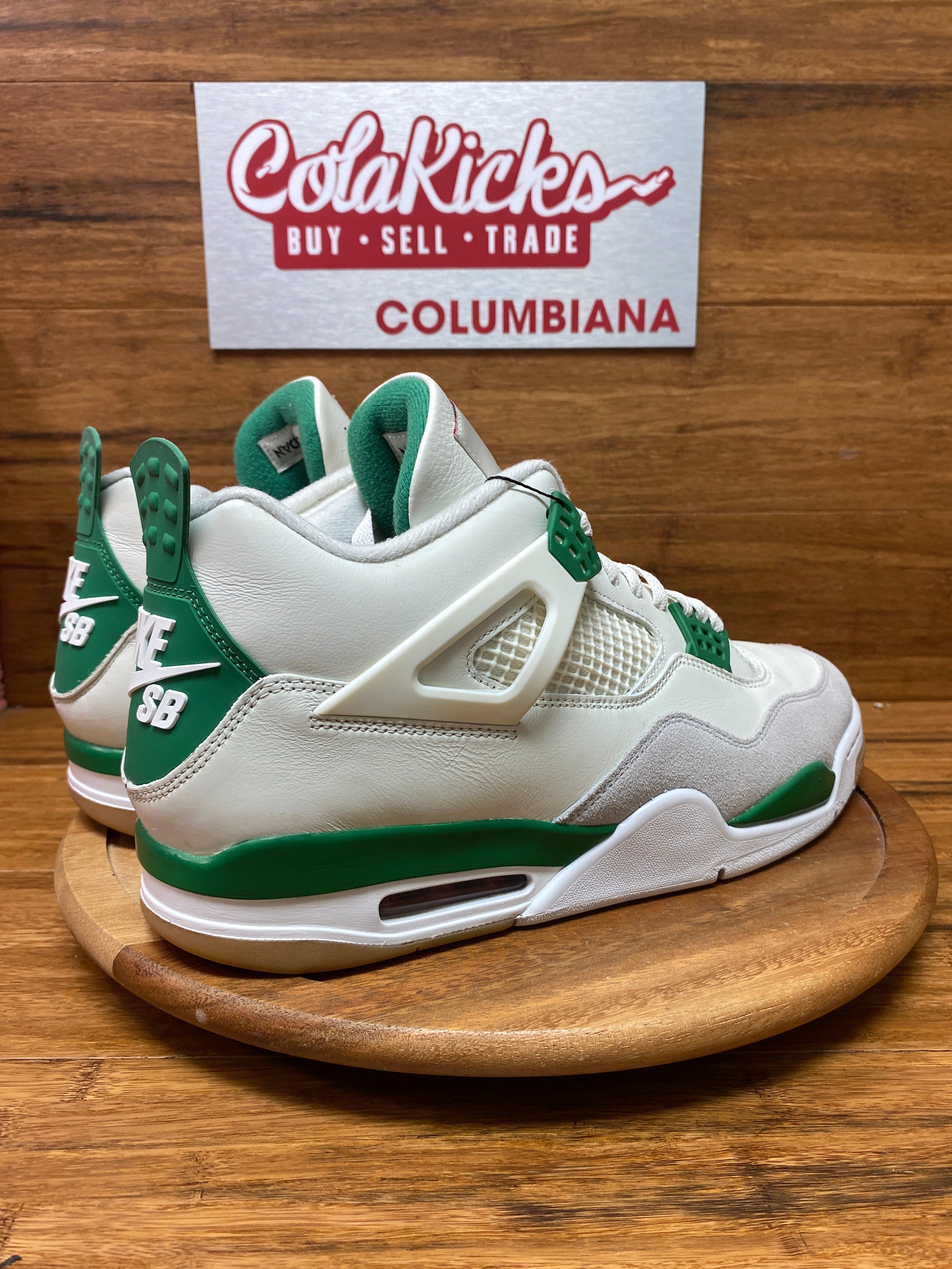Jordan 4 Retro SB Pine Green