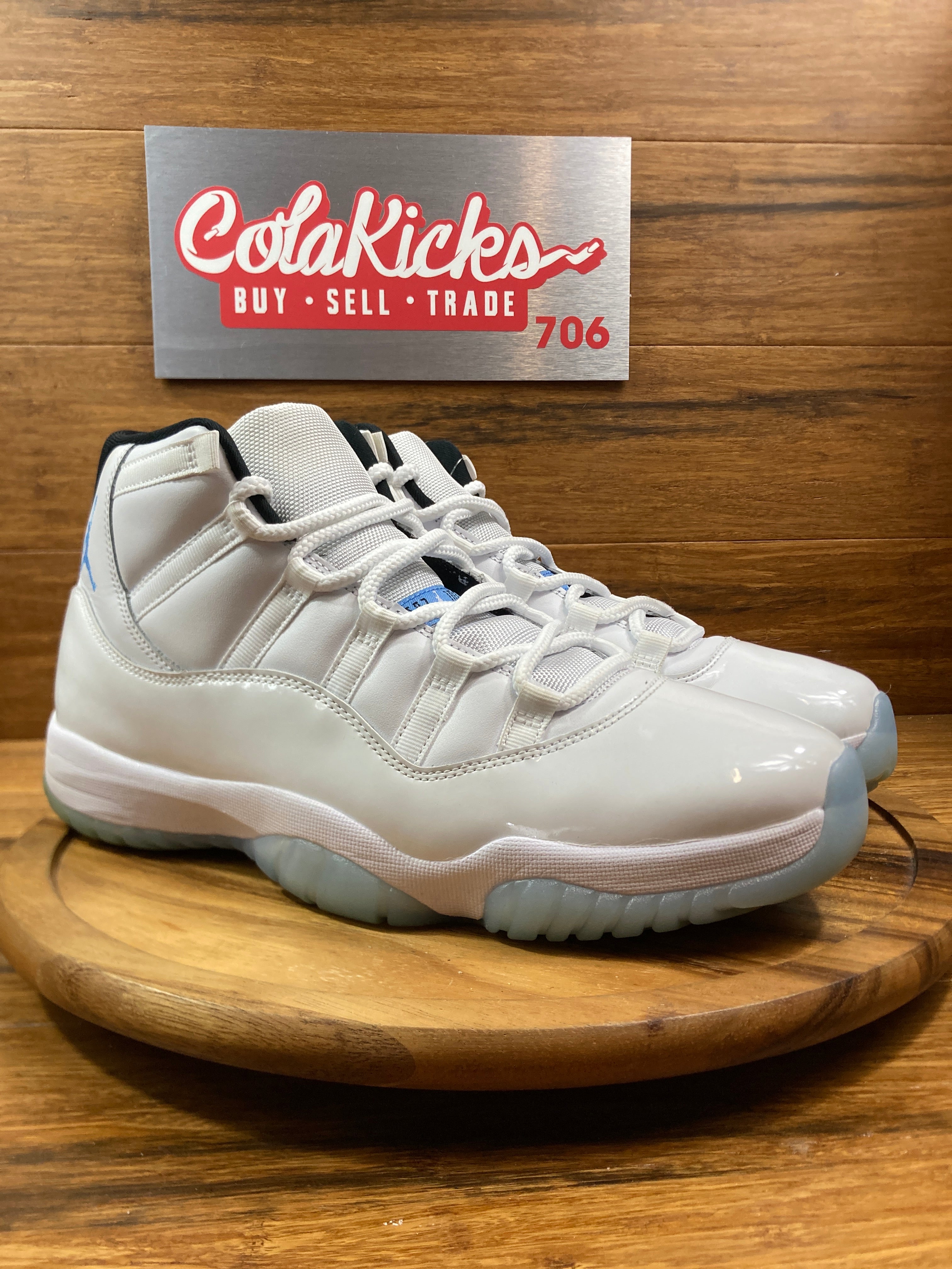 Jordan 11 Retro Legend Blue (2024)