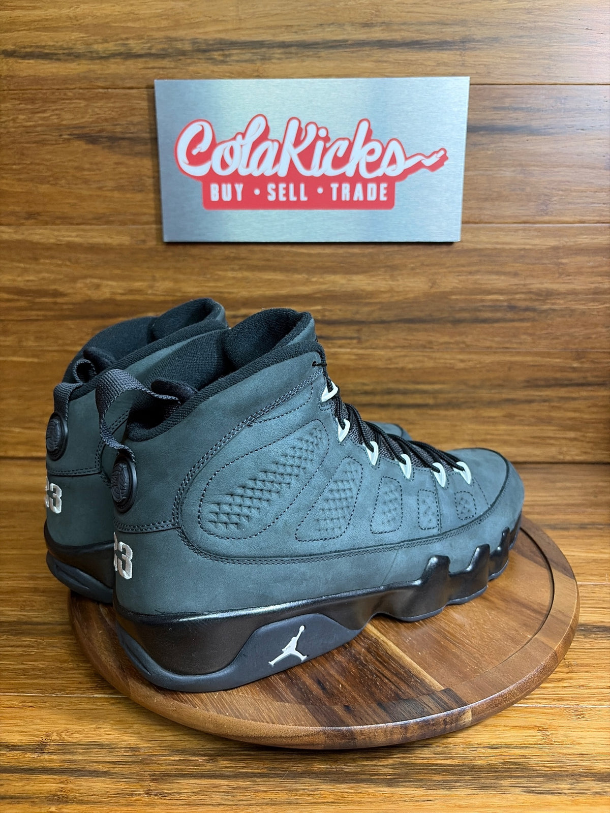 Jordan 9 Retro Anthracite