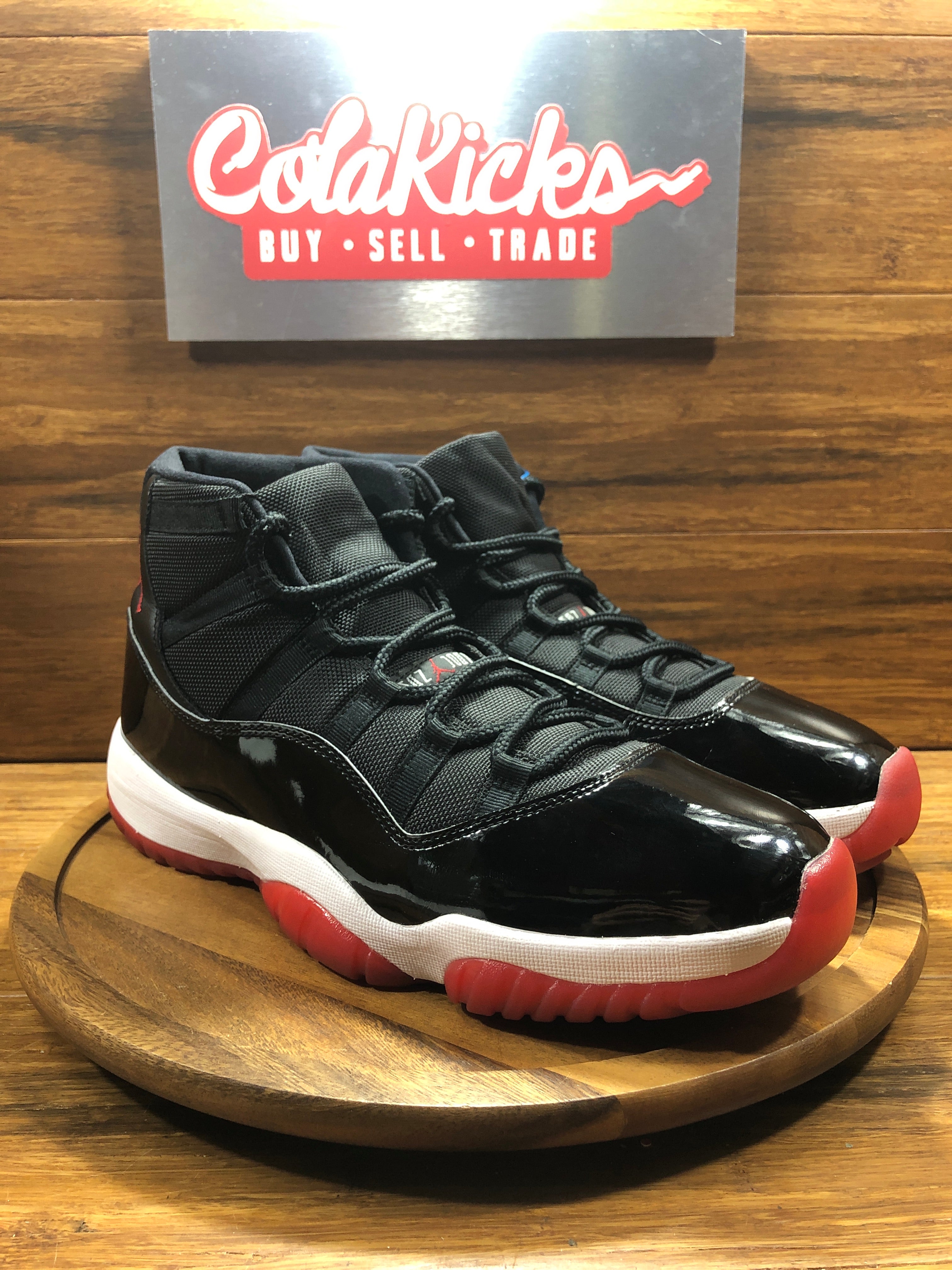 Jordan 11 Retro Playoffs Bred (2019)