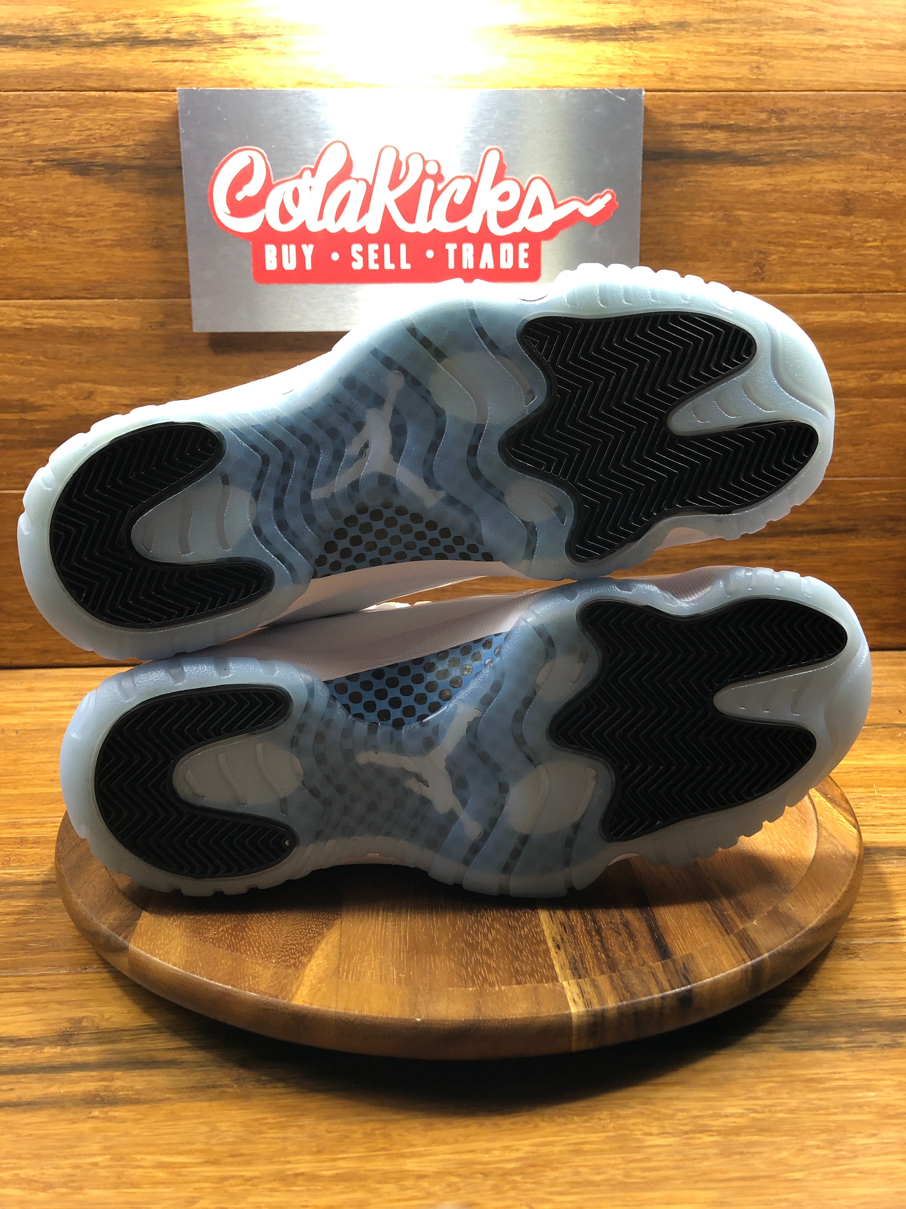 Jordan 11 Retro Legend Blue (2024)