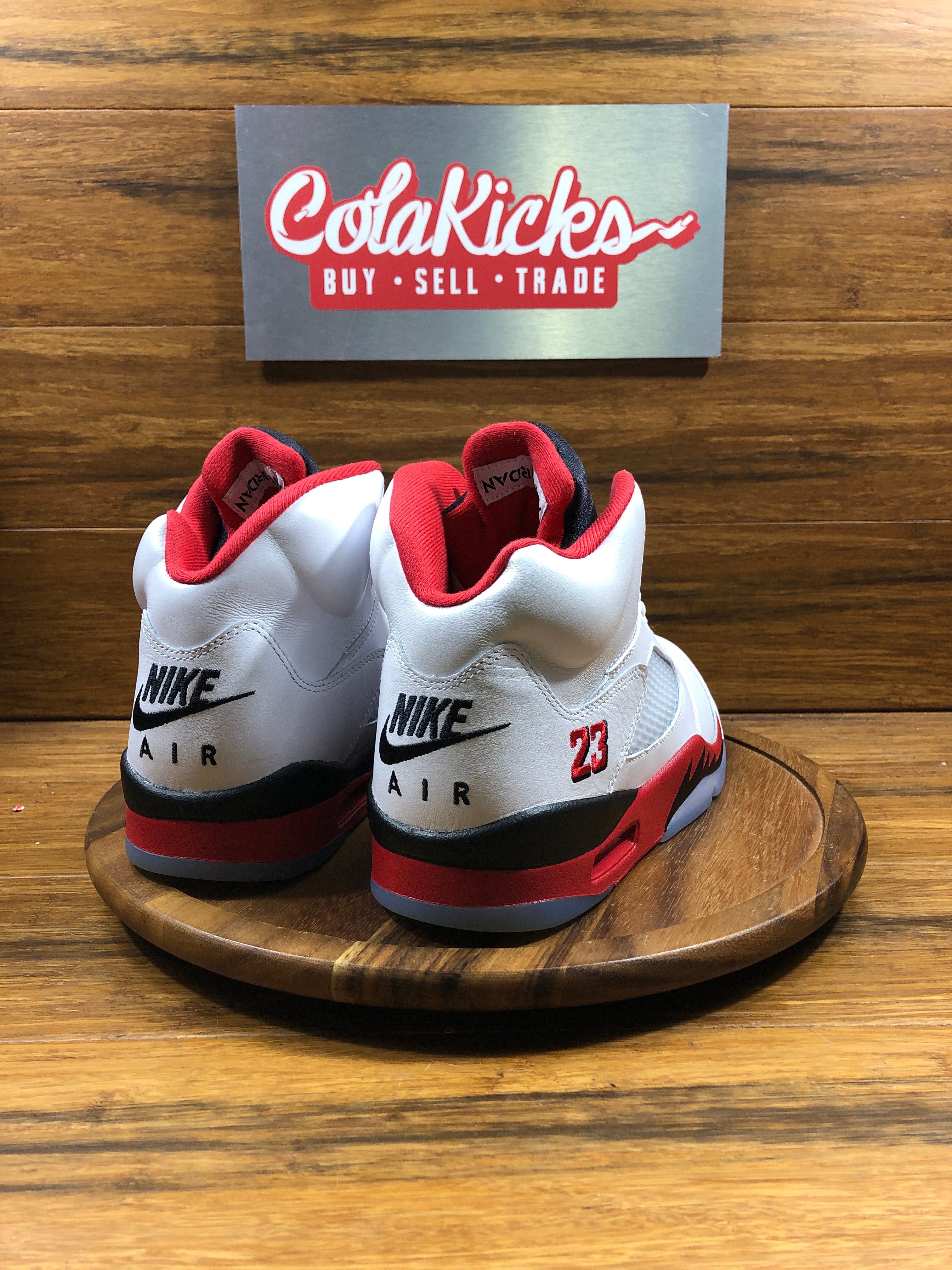 Jordan 5 Retro Fire Red Black Tongue (2025)