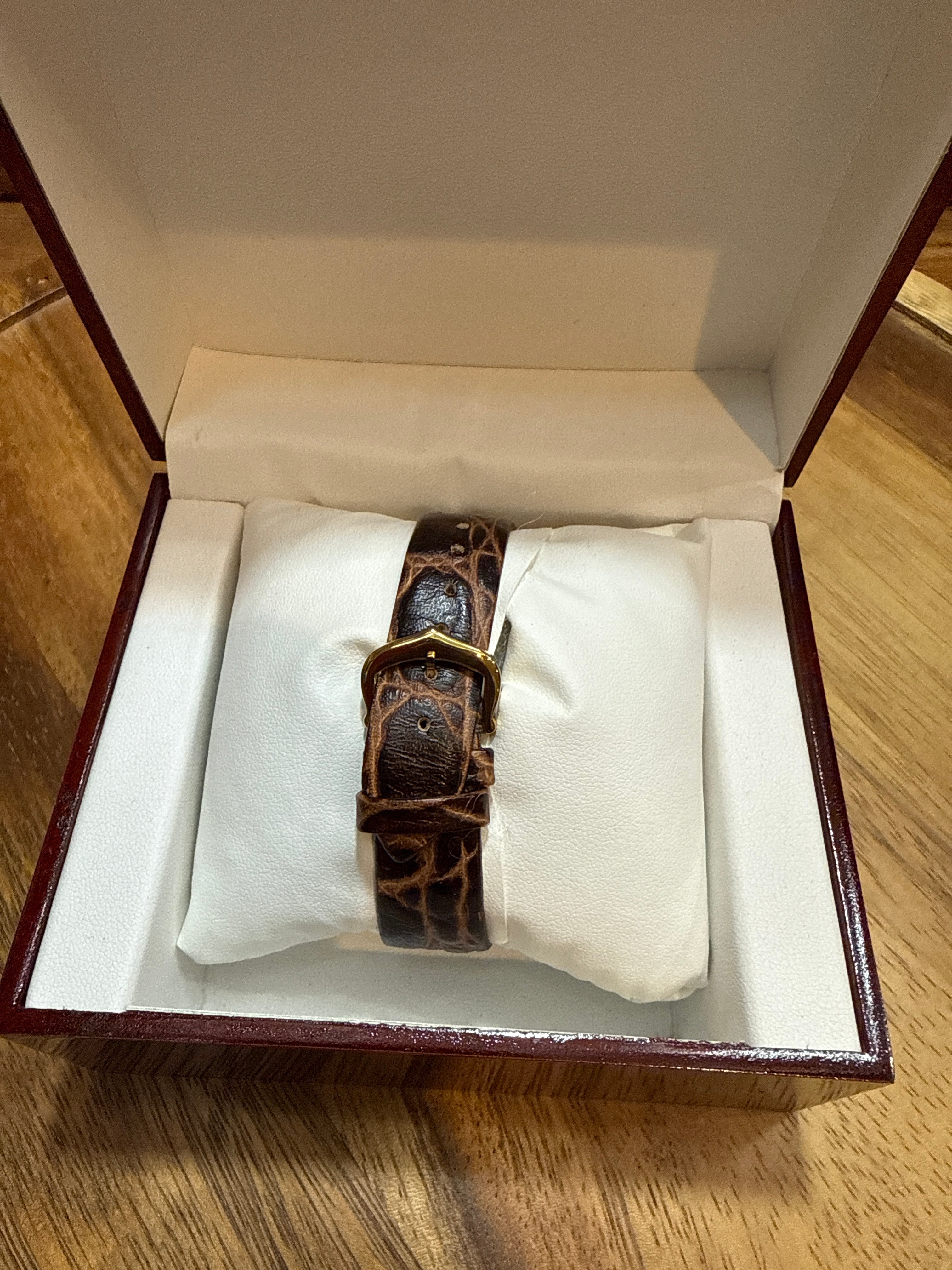 Vintage 1975 Cartier Tank Pre-Must 23mm 18K Gold Plated Hand Wind