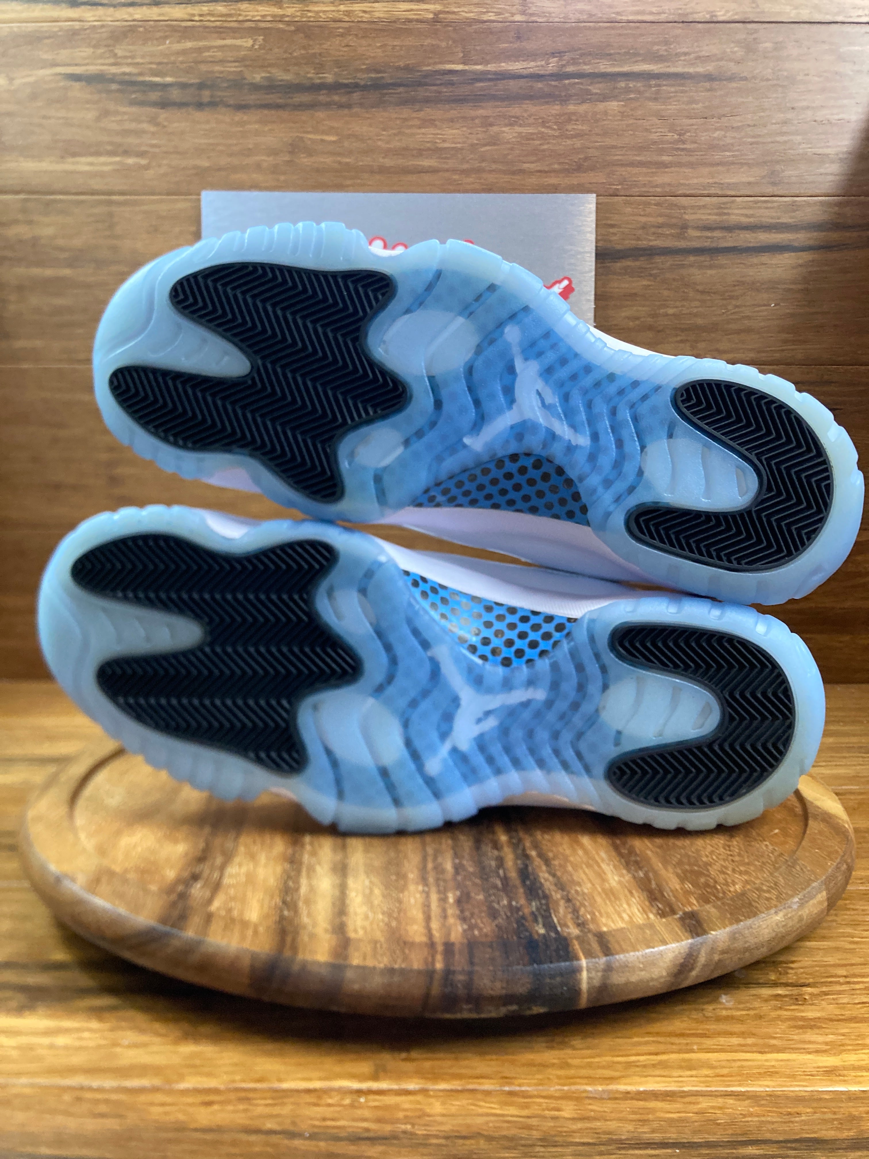 Jordan 11 Retro Legend Blue (2024)