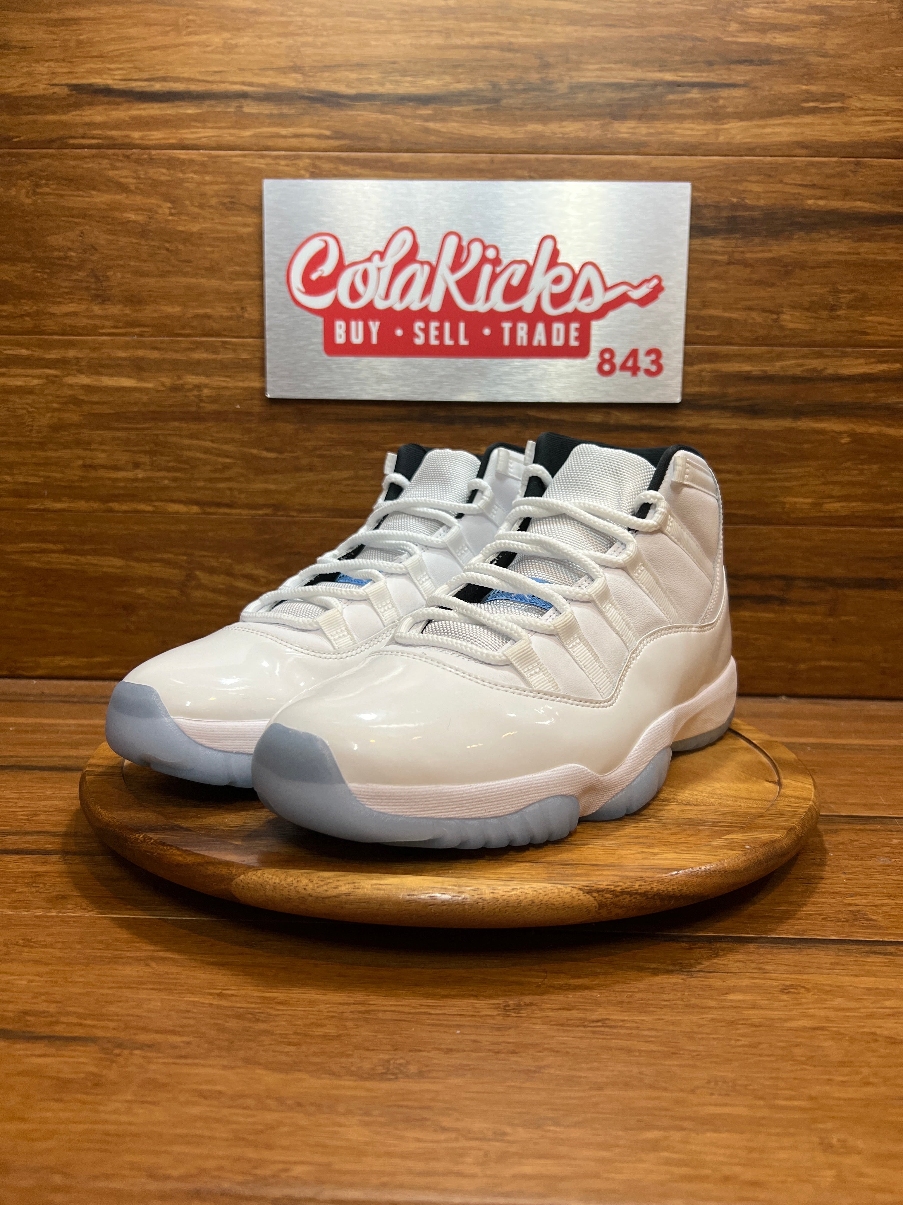 Jordan 11 Retro Legend Blue (2024)