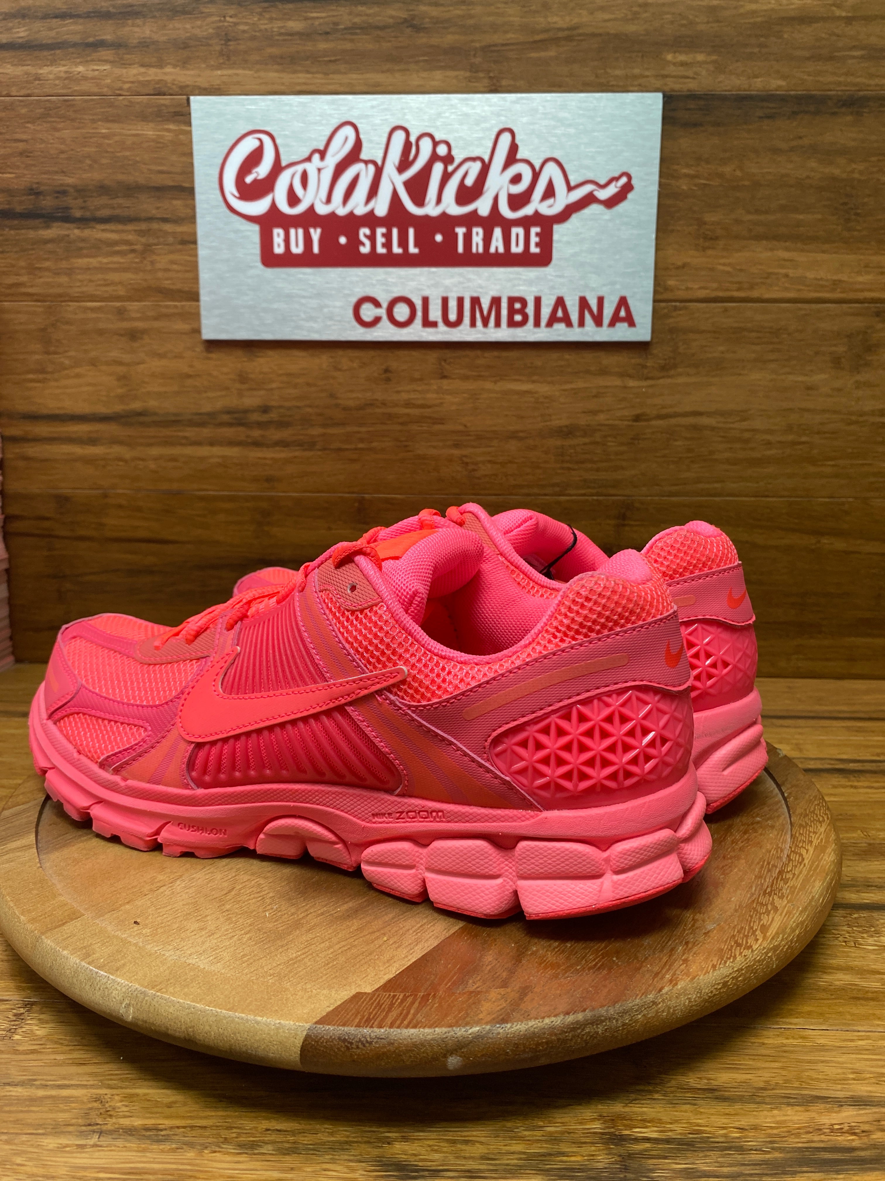 Nike Zoom Vomero 5 Hot Punch